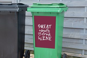 MuchoWow Wandsticker Weinzitat "Große Geister trinken Wein" mit lila Hintergrund (1 St), Mülleimer-aufkleber, Mülltonne, Sticker, Container, Abfalbehälter