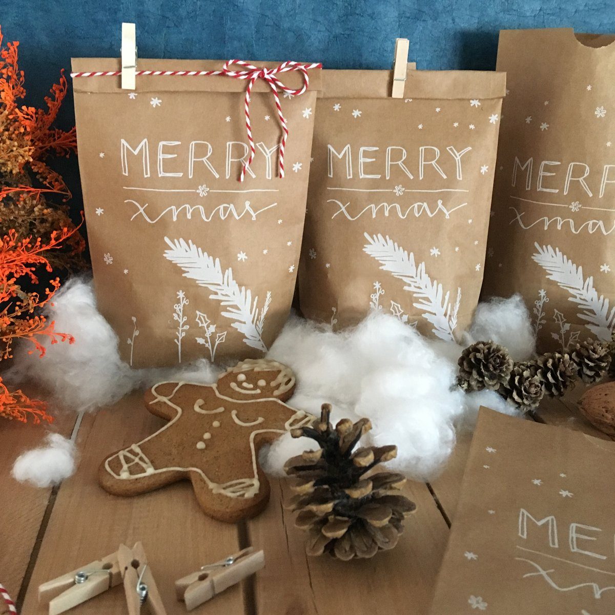 merry Miniklammern Verlag xmas Eine Guten mit Weihnachtstüten - - 24 der 24 Geschenktüten Geschenkpapier
