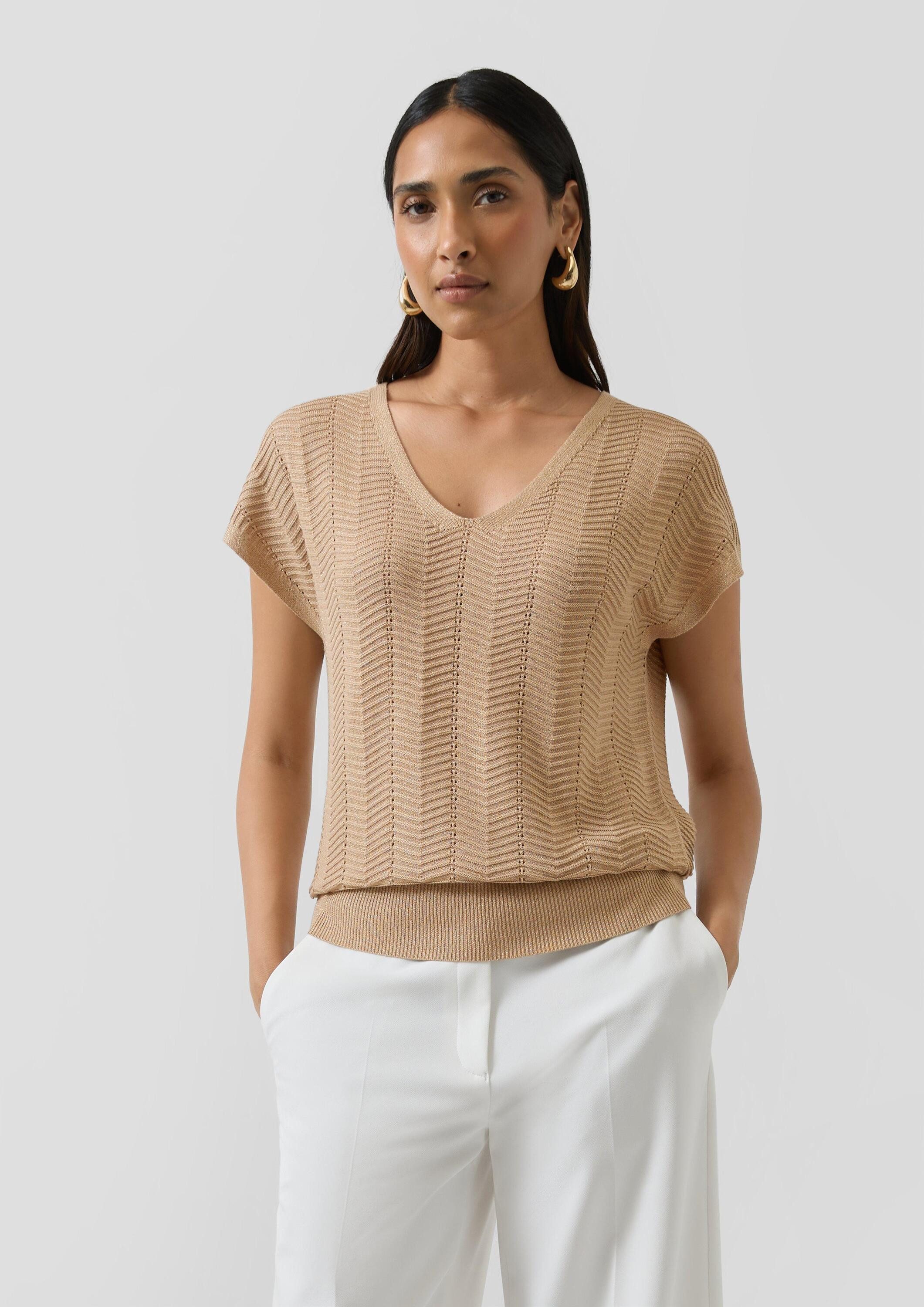 s.Oliver Kurzarmpullover Strickpullunder Lockeres Feinstrickshirt mit Metallic-Garn