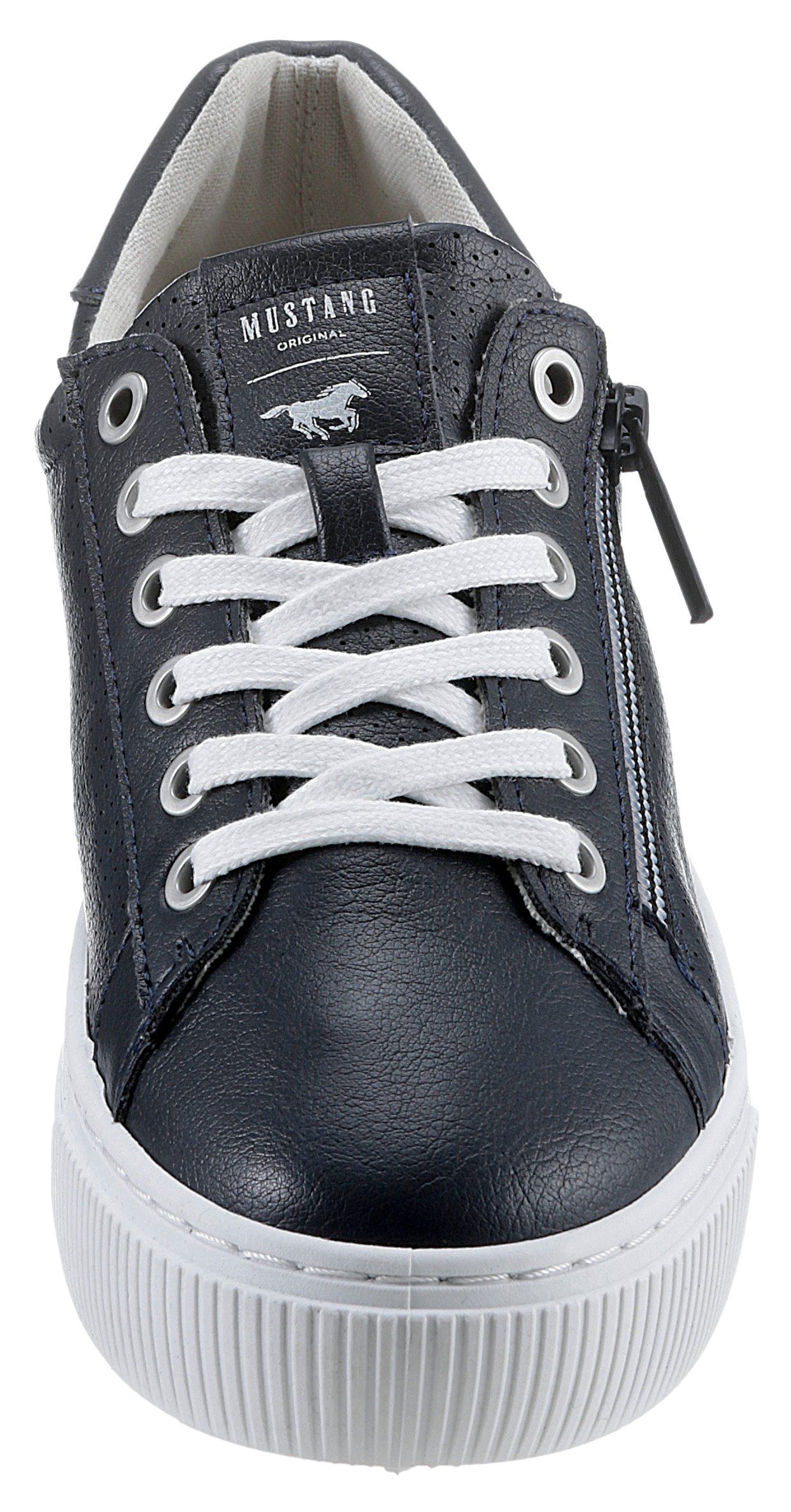 Sneaker Perforation mit Mustang nachtblau Shoes