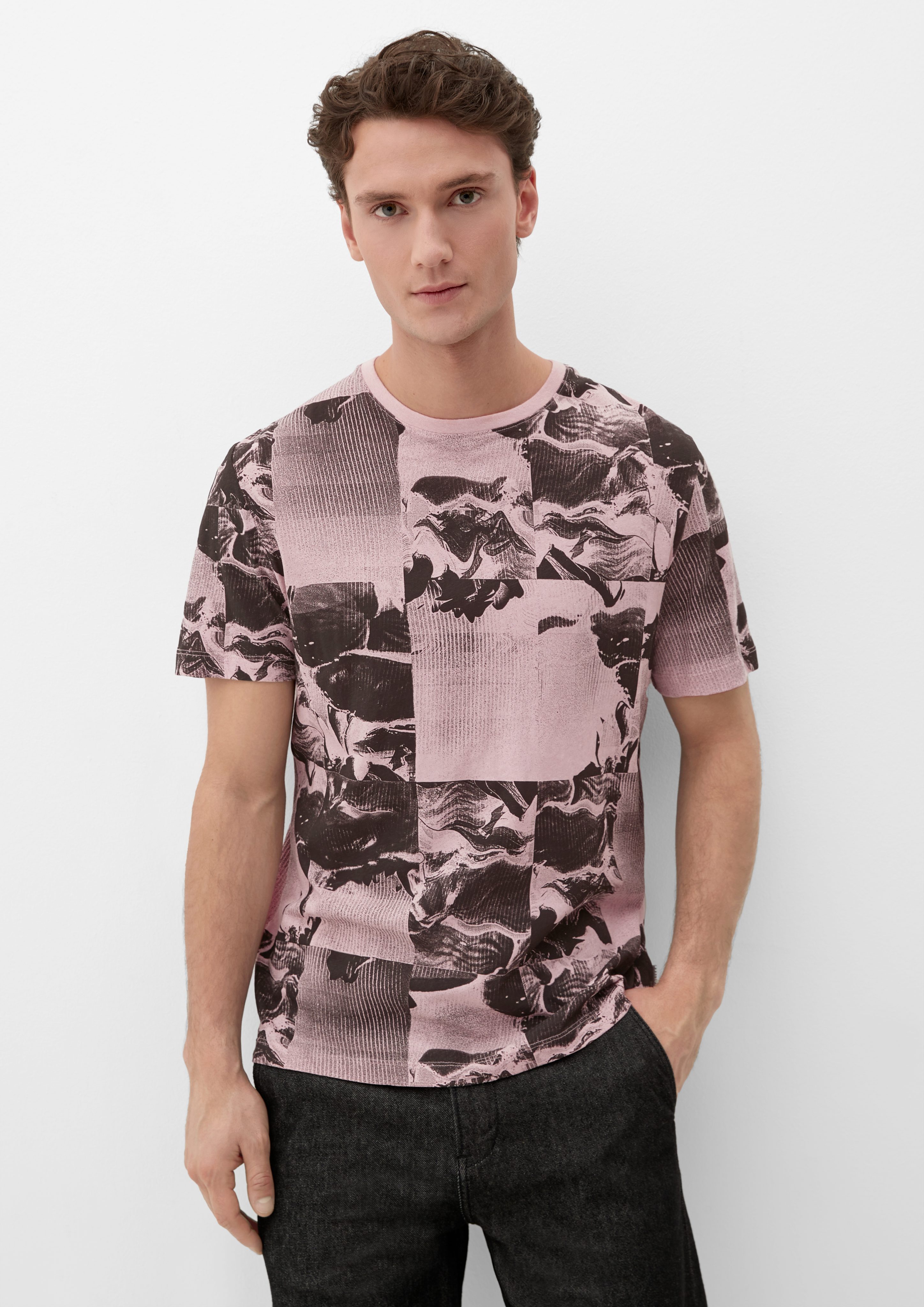 s.Oliver Kurzarmshirt T-Shirt mit Alloverprint rosa