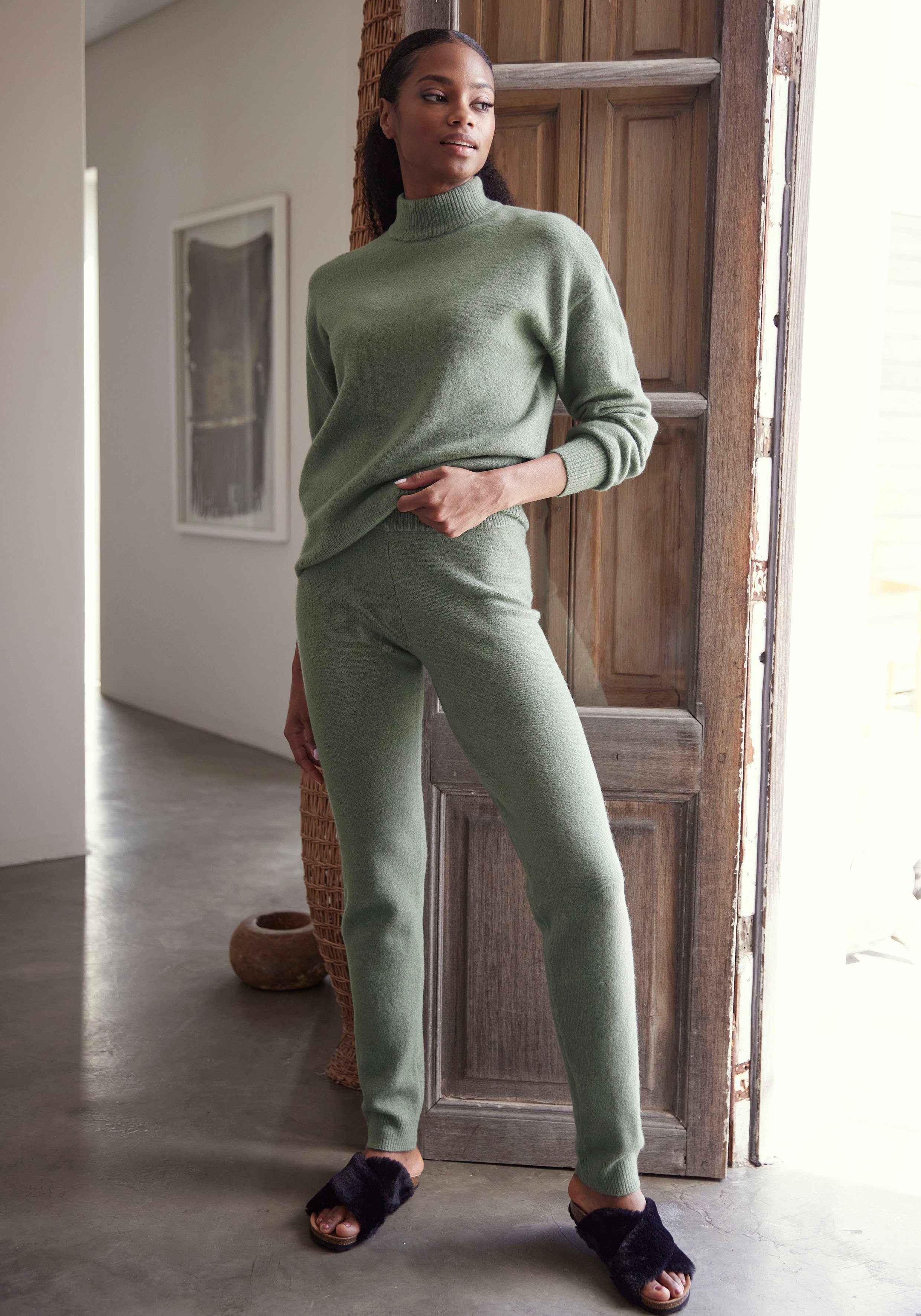 LASCANA Strickhose grün Loungewear -Loungehose Strick, aus weichem