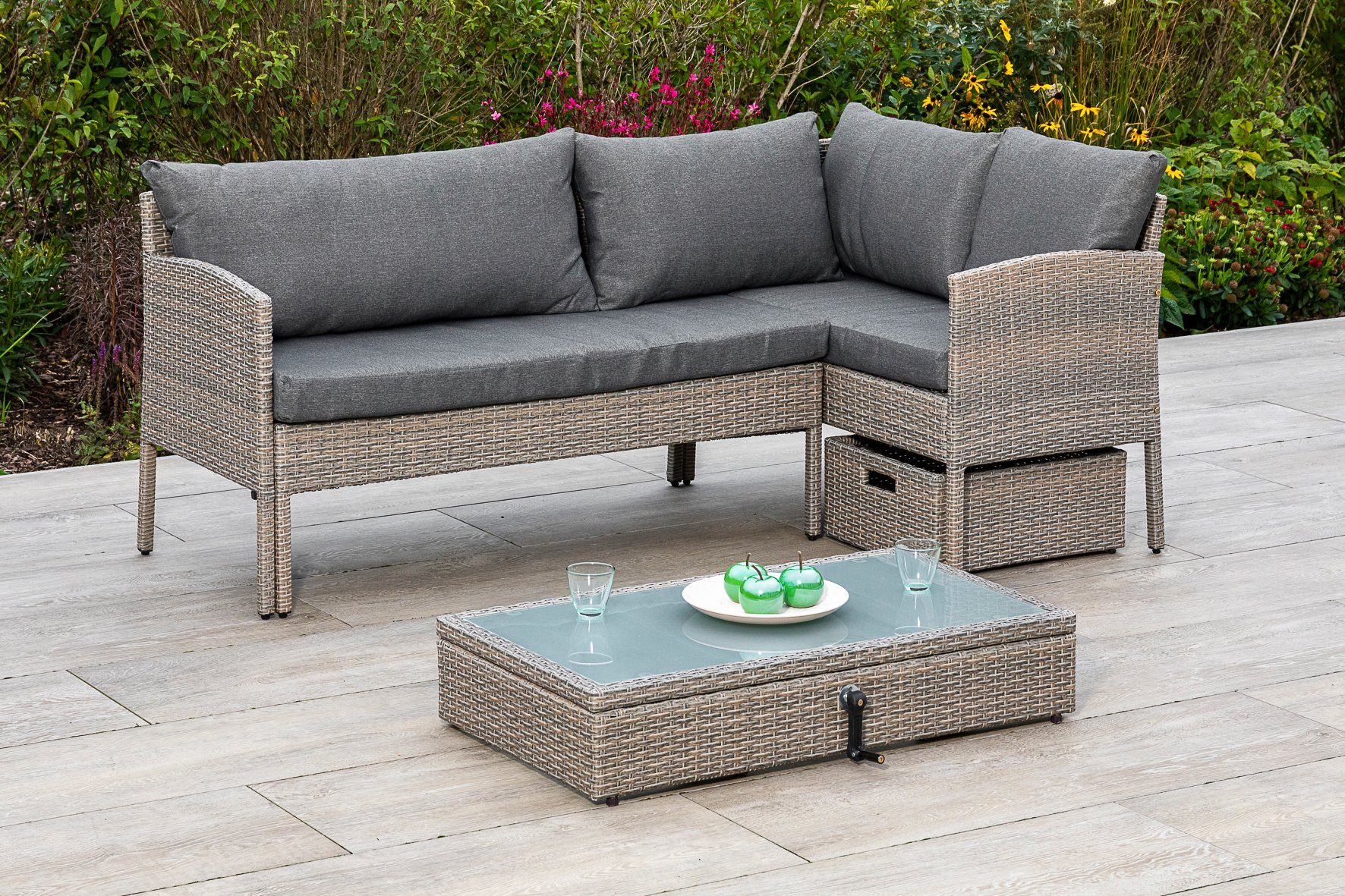 MERXX Balkonset Viletta, (3-tlg), Ecksofa, höhenverstellbarer Tisch, mit Box. Reduzierter Preis € 660,40. Unverbindliche Preisempfehlung € 938,90