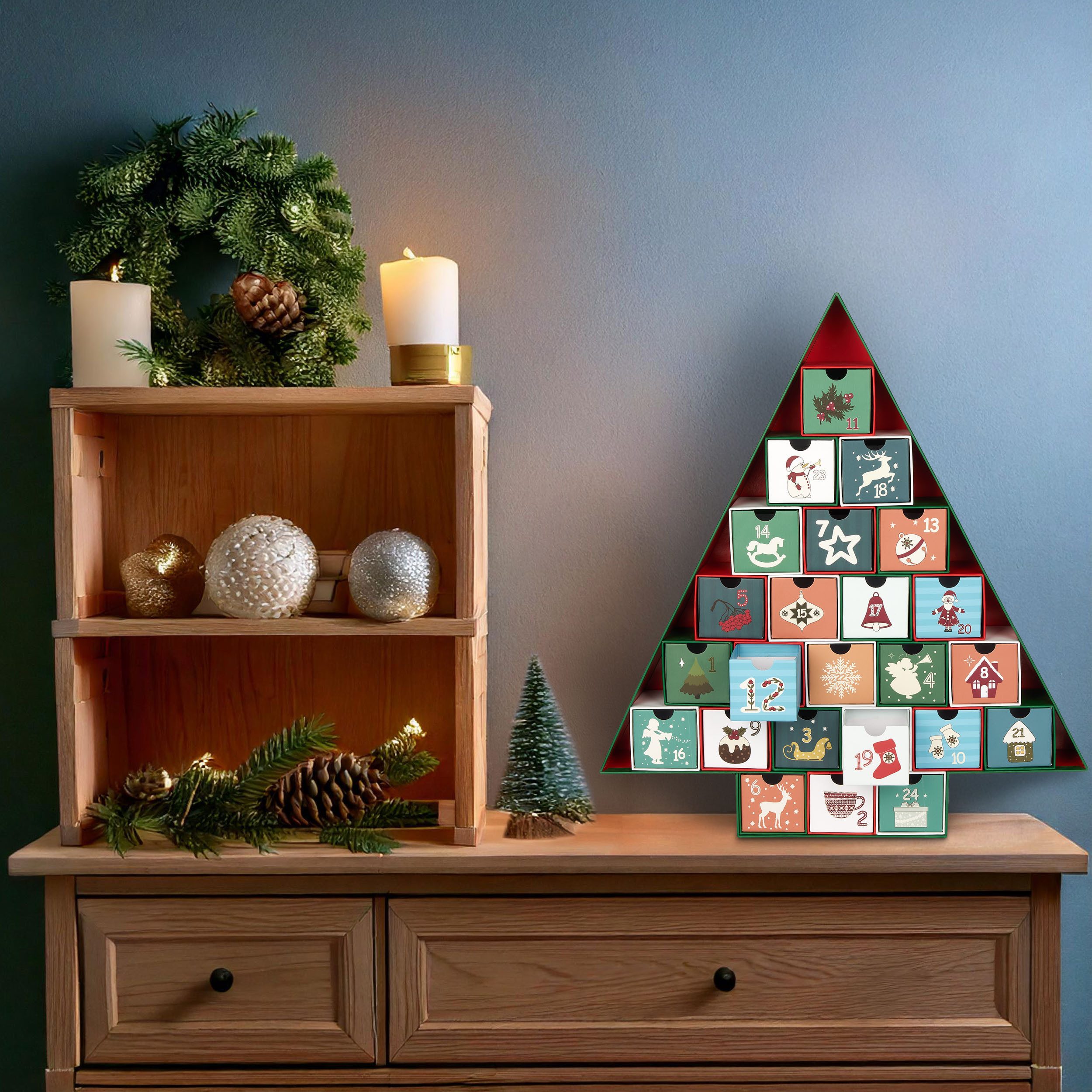 BRUBAKER befüllbarer Adventskalender Tannenbaum - Weihnachtskalender zum Befüllen (51 cm groß aus Pappe - Grün Bunt, 1-tlg), DIY Kalender mit 24 Türchen für Gutscheine und Süßigkeiten