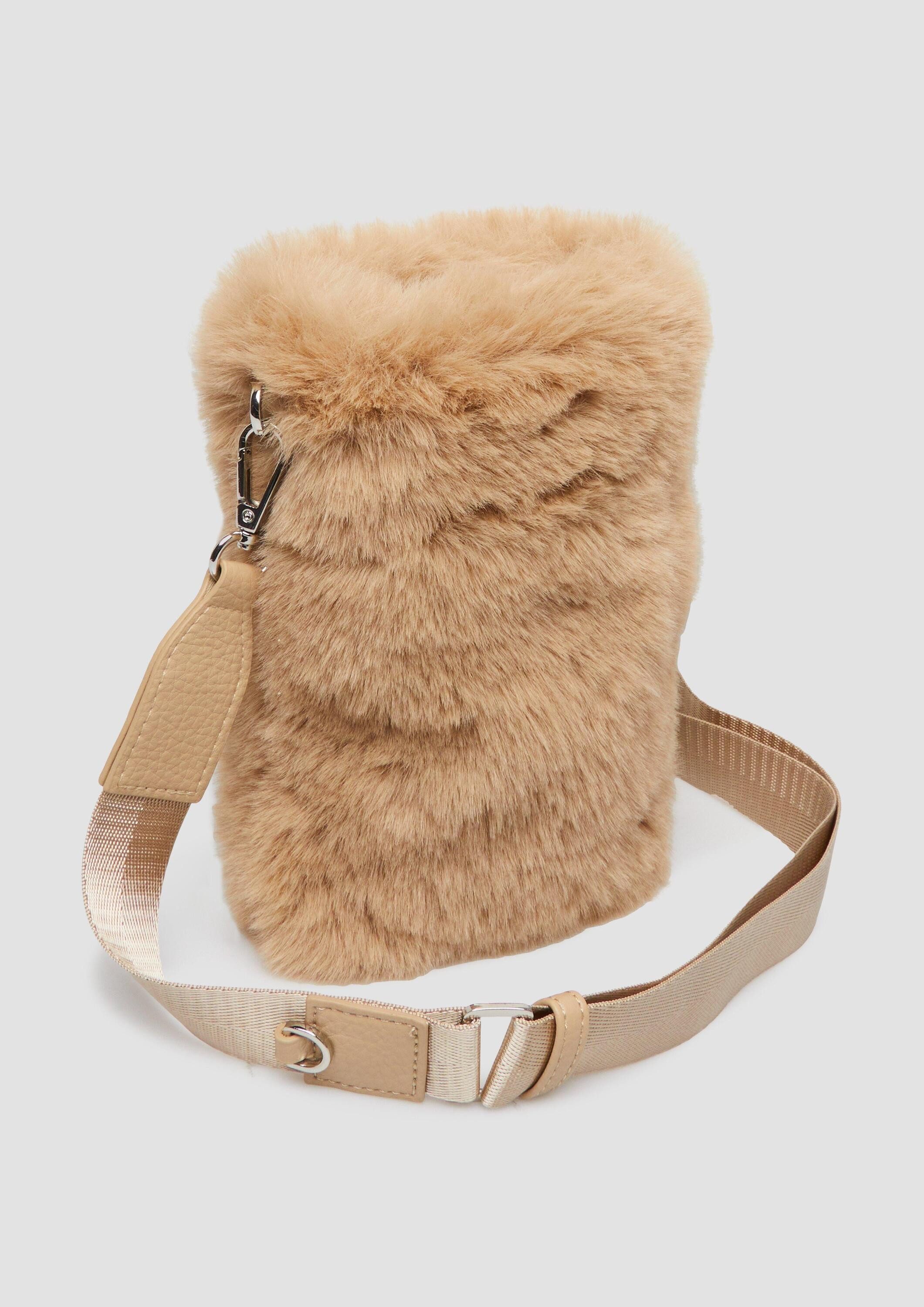 s.Oliver Umhängetasche Tasche, Handytasche aus Fake Fur mit abnehmbarem Schultergut