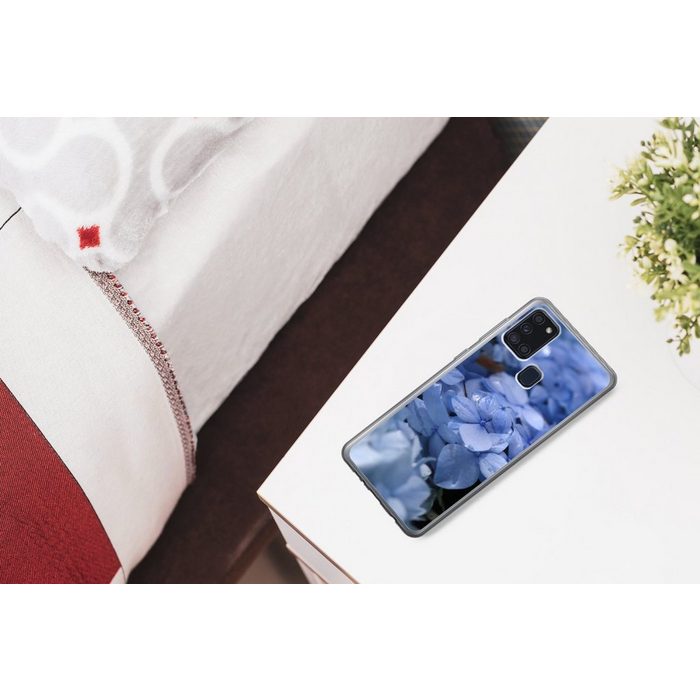MuchoWow Handyhülle Blaue Hortensien mit Wassertropfen Handyhülle Samsung Galaxy A21s Smartphone-Bumper Print Handy UK10197