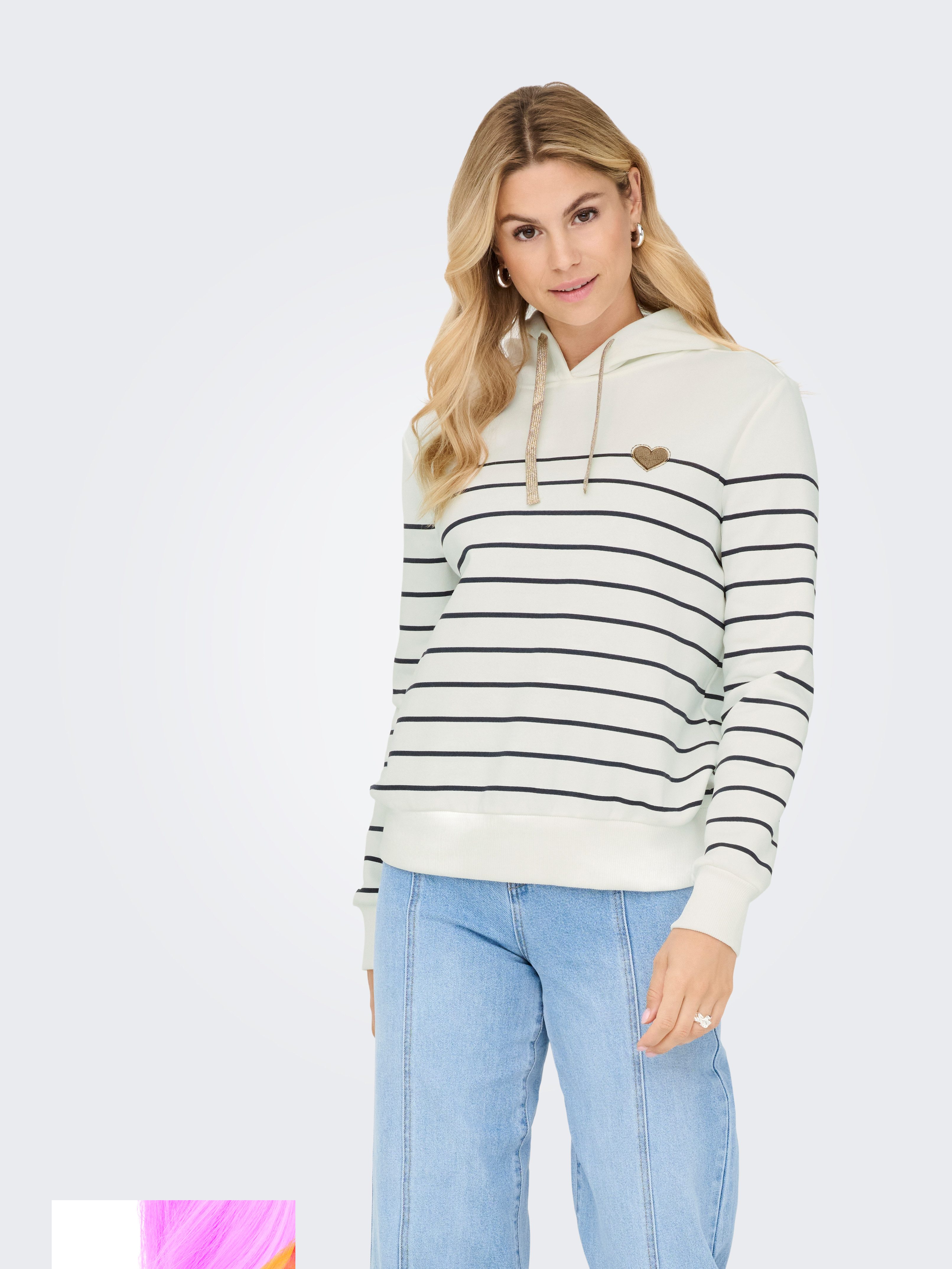 ONLY Kapuzensweatshirt ONLADELLE L/S STRIPE HOOD SWT mit Herz-Stickerei günstig online kaufen