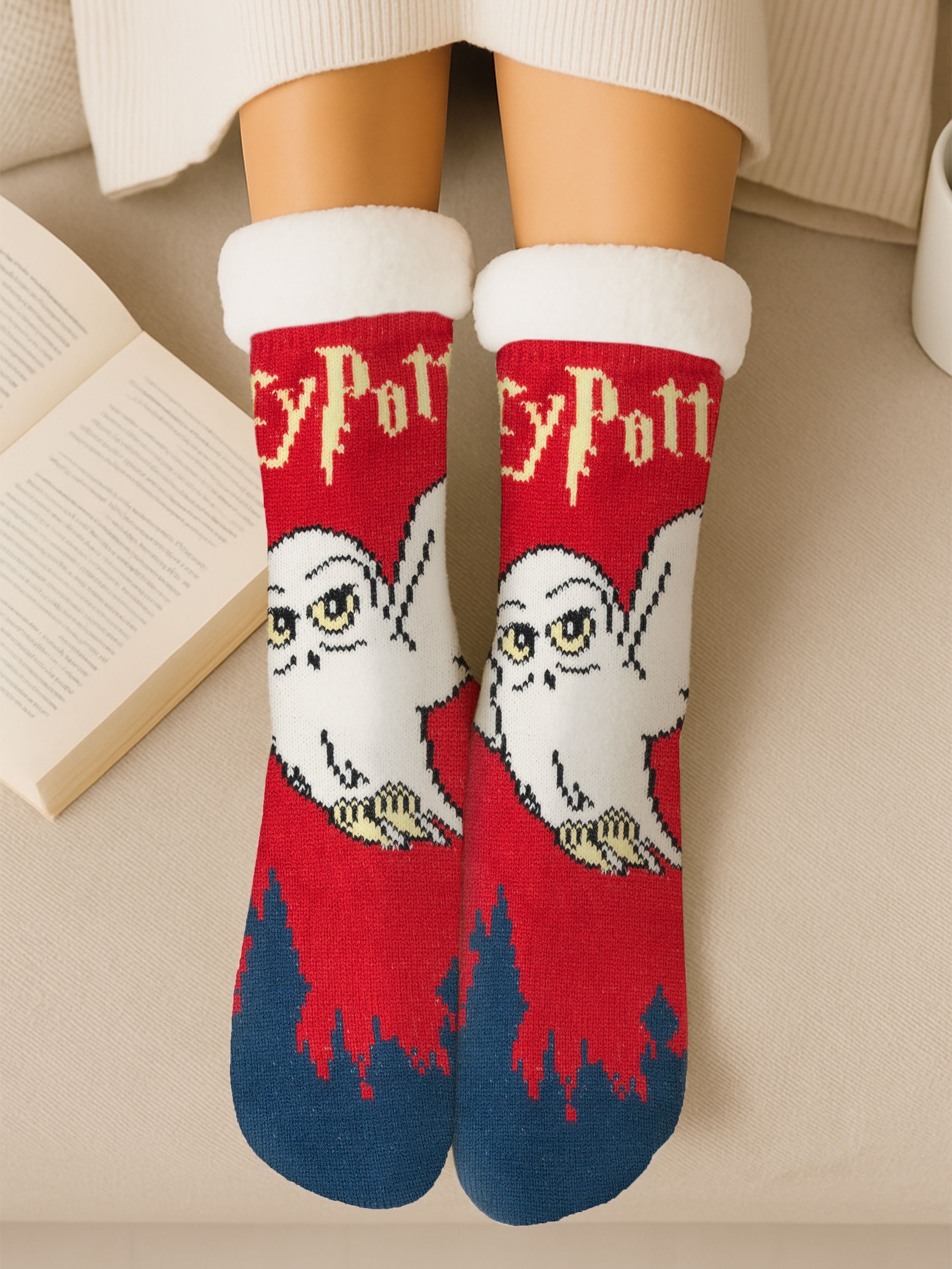United Labels® Haussocken Harry Potter Hüttensocken Hedwig Haussocken warme Kuschelsocken
