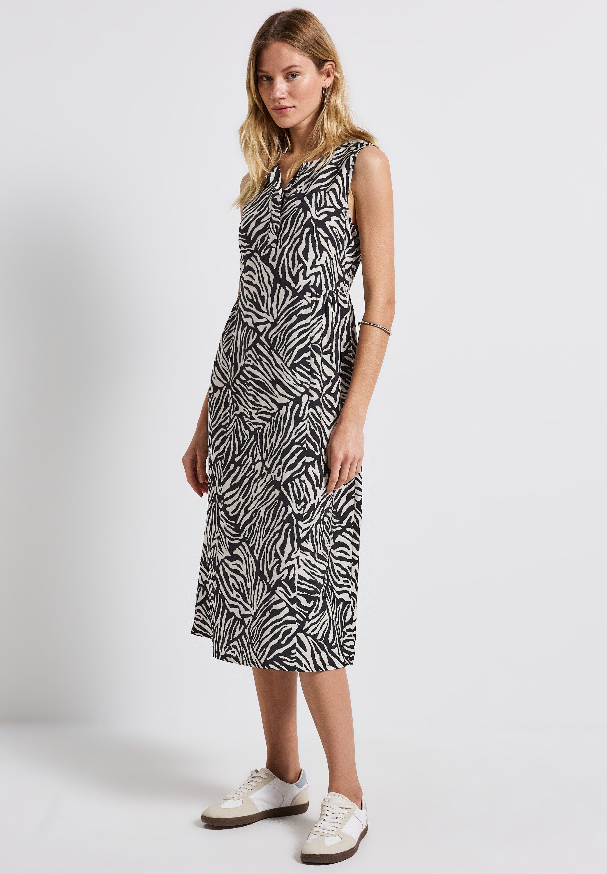 STREET ONE Midikleid mit allover Print günstig online kaufen