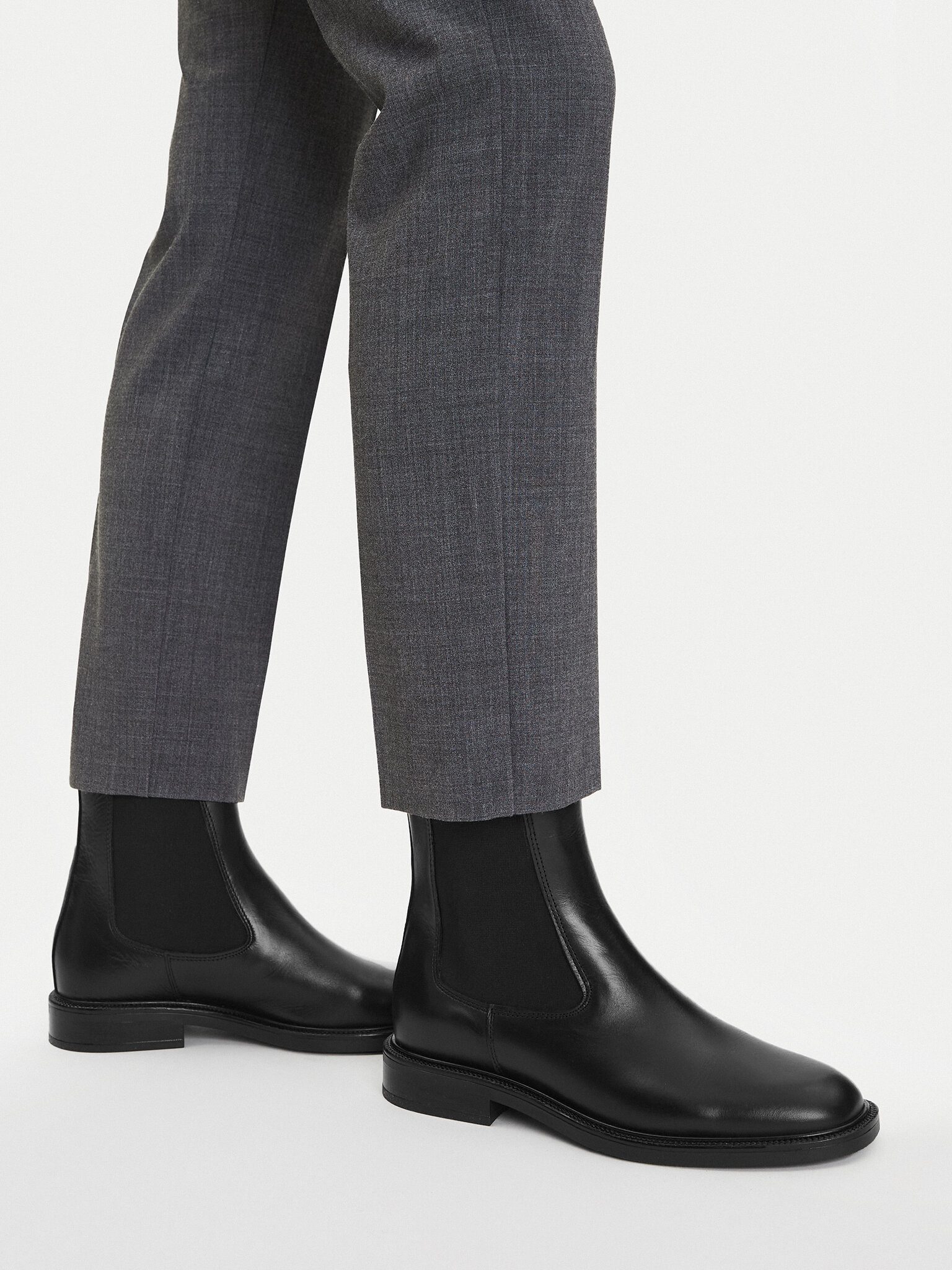 GINO ROSSI Gino Rossi Damenstiefel Schwarze PETRA-124 Chelseaboots