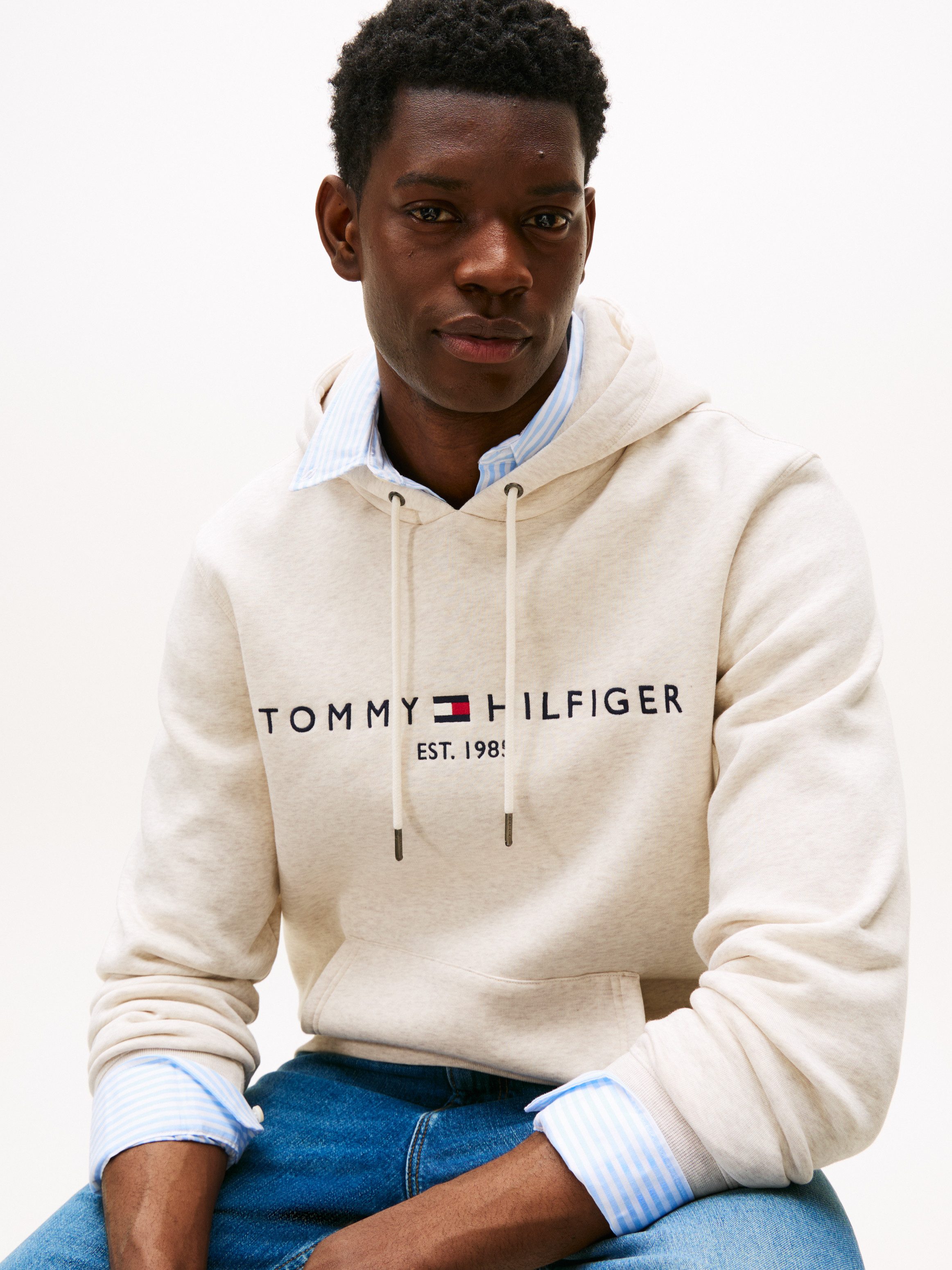 Tommy Hilfiger Kapuzensweatshirt TOMMY LOGO HOODY mit Kapuze und Kängurutas günstig online kaufen
