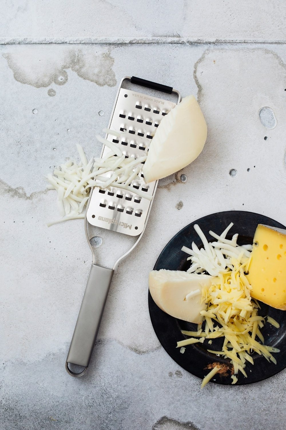 Microplane Küchenreibe Grobreibe PROFESSIONAL, L 31,5 cm, Edelstahl, mit grober Reibe und Gummifuß