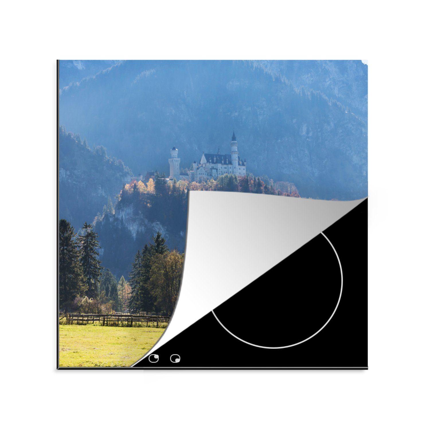 MuchoWow Herdblende-/Abdeckplatte Schloss Neuschwanstein auf einem Berg, Vinyl, (1 tlg), 78x78 cm, Ceranfeldabdeckung, Arbeitsplatte für küche