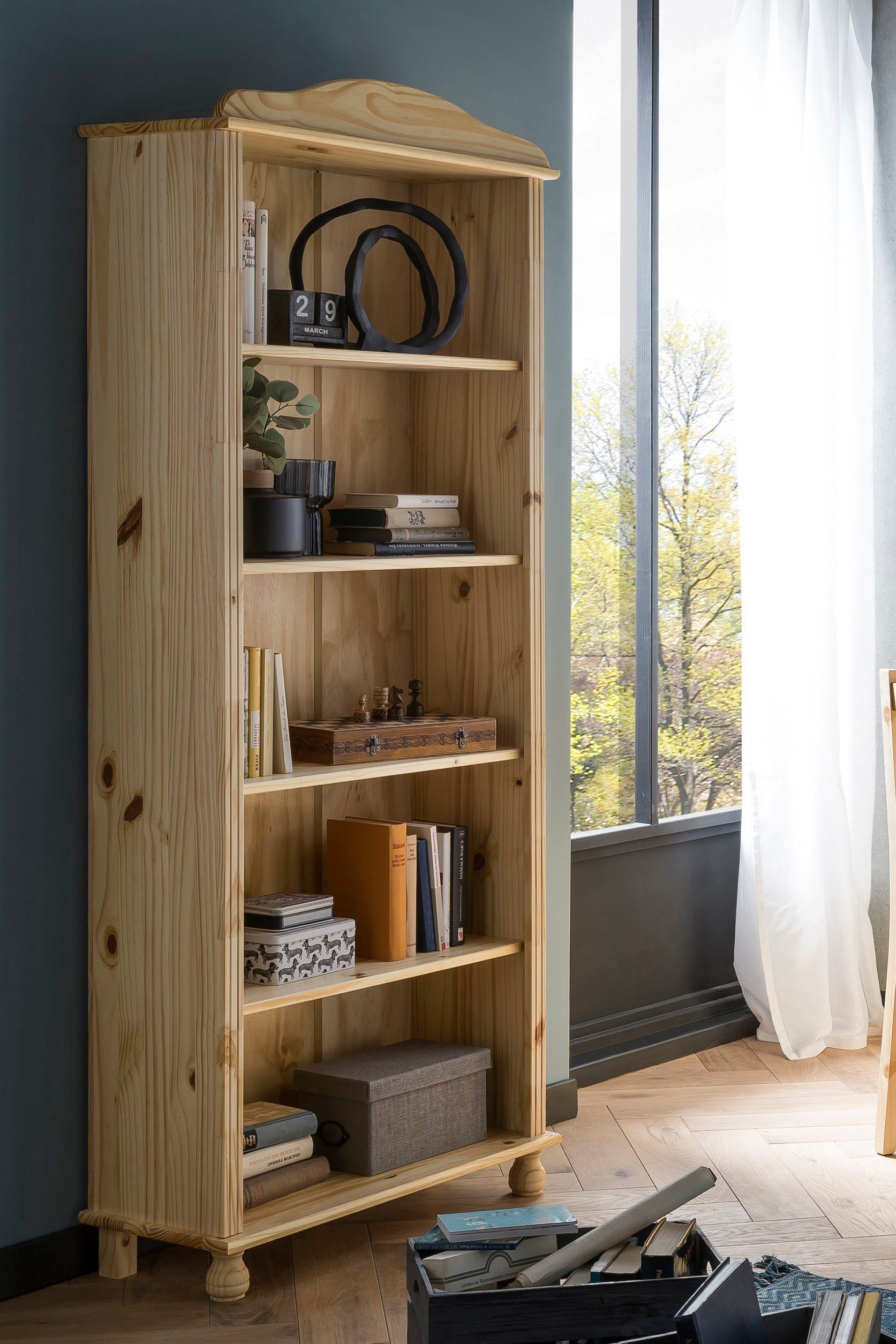 MÖBILIA Bücherregal Chur, mit gedrechselten Füßen