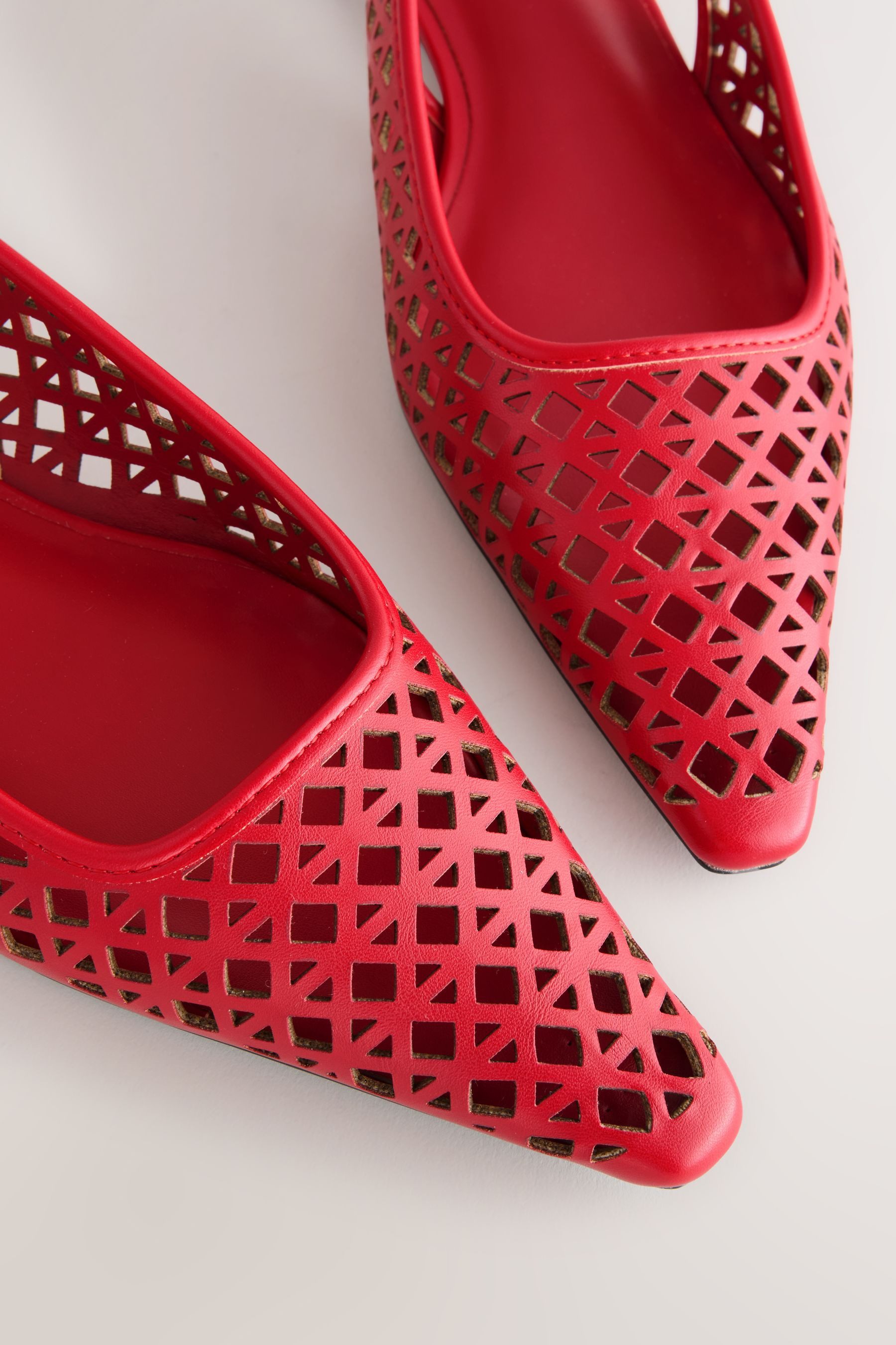 Next Forever Comfort® Flache Slingbacks mit Lasercut Slingsandale