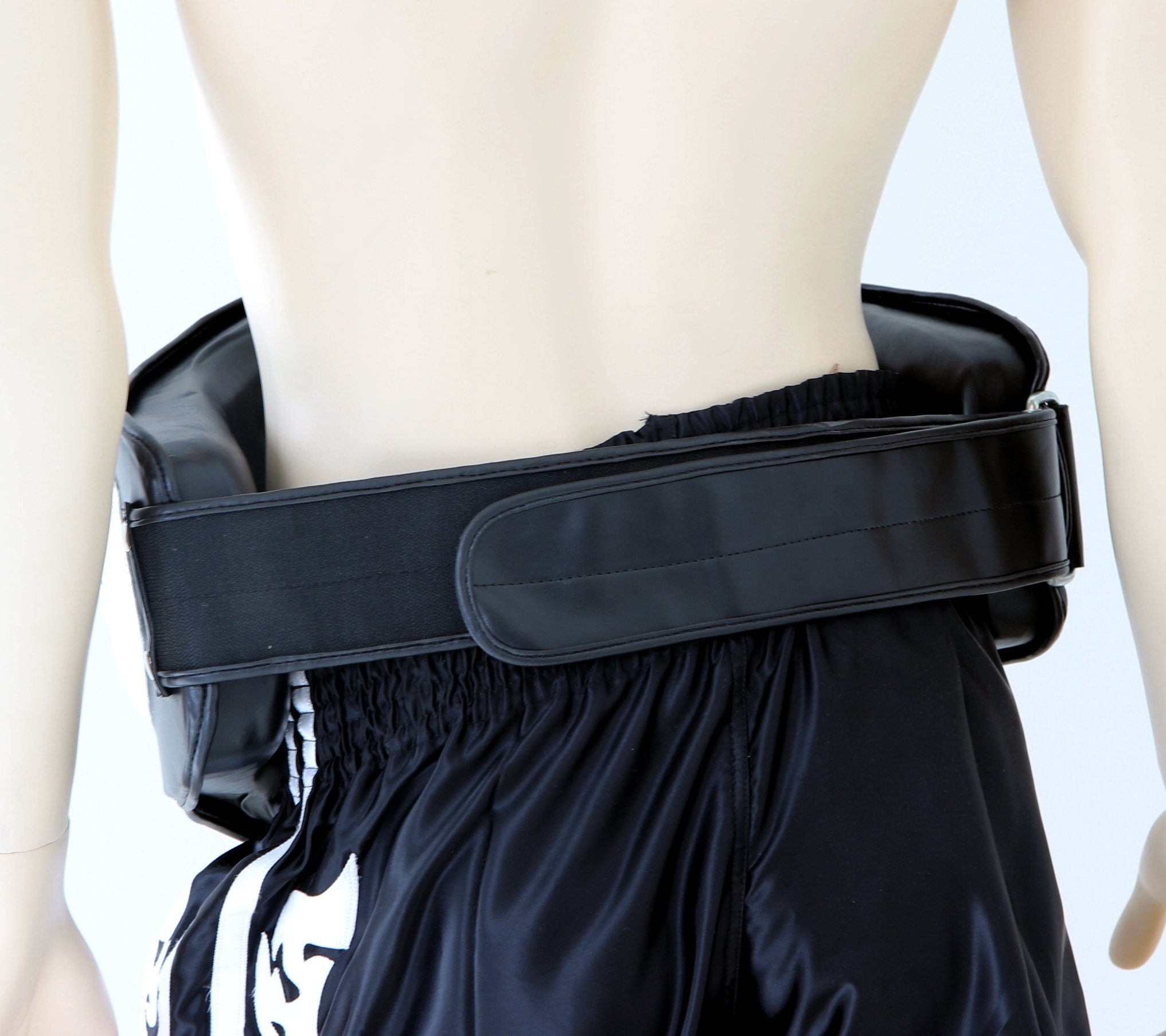 BAY-Sports Pratzen Bauchgürtel Bauchschutz Körperschutz Kampfsport, Belly Pad, Schlagkissen, Thaiboxen, Muay Thai, MMA, Boxen