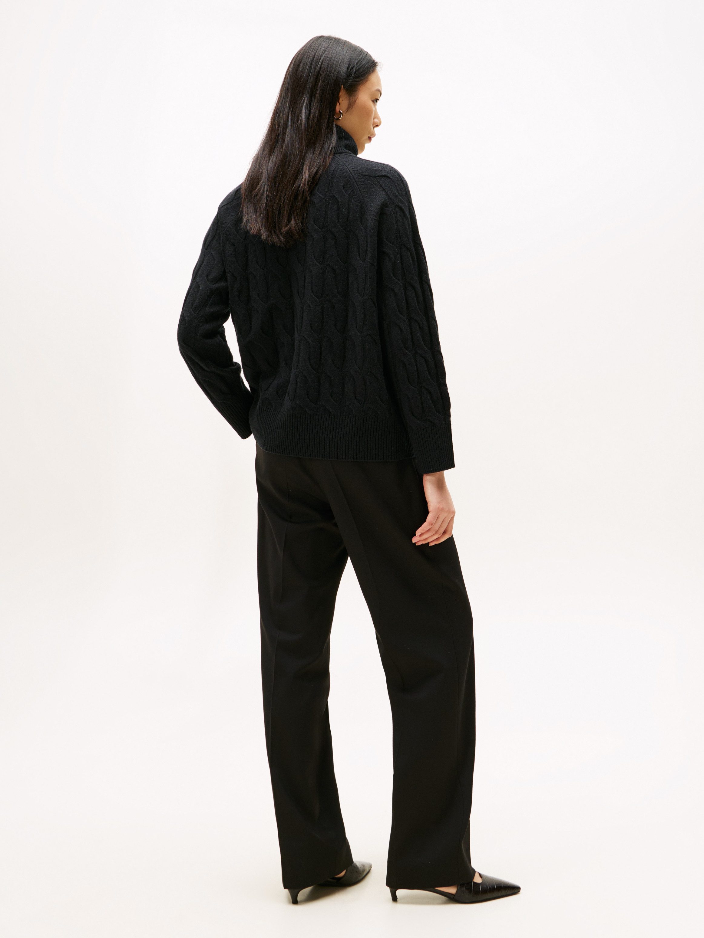 Tommy Hilfiger Rollkragenpullover SOFT WOOL CABLE ROLL-NK LS SWT mit Zopfmuster, aus reiner Wolle