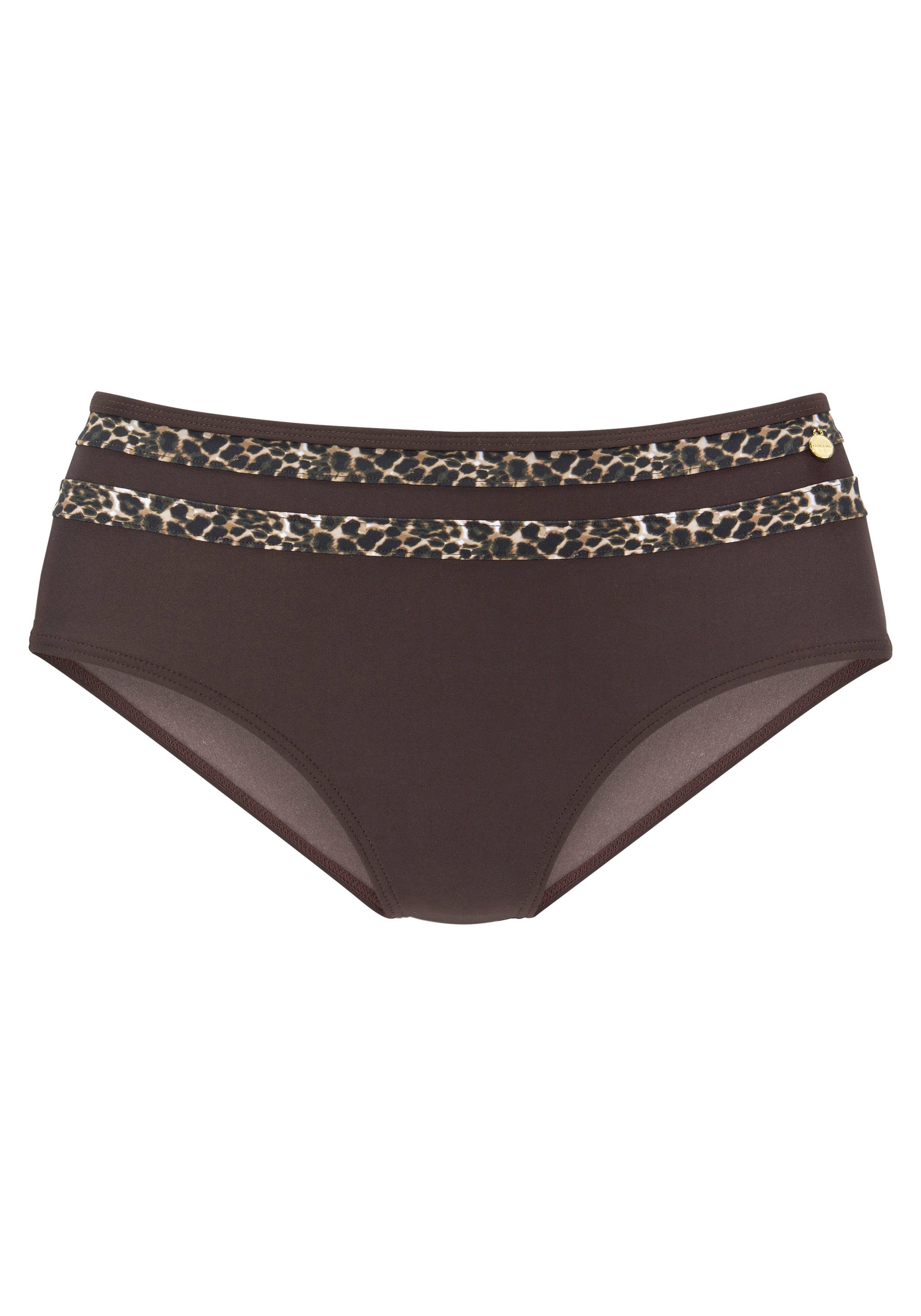 LASCANA Highwaist-Bikini-Hose Adele mit trendigen Details mehr