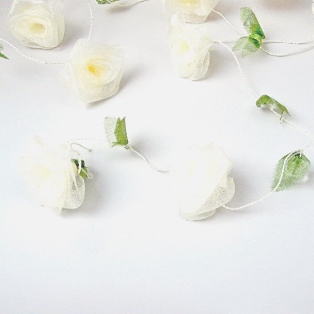 Deko AS Kordel Rosengirlande - creme - 2,5 m - 13 Rosenblüten - 93122 50