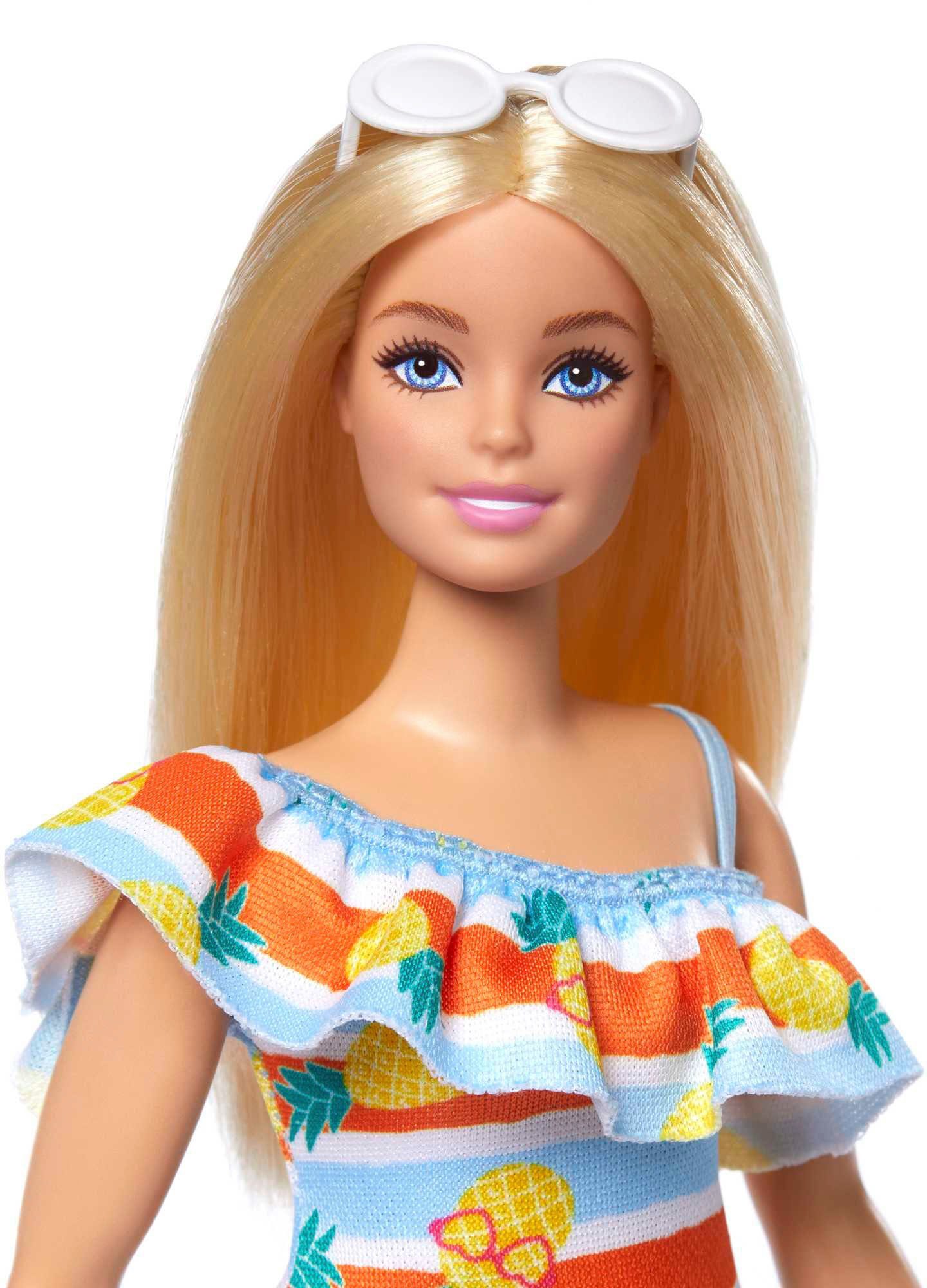 Barbie Loves - Ocean, Anziehpuppe Material recyceltem Refresh aus the Purple,