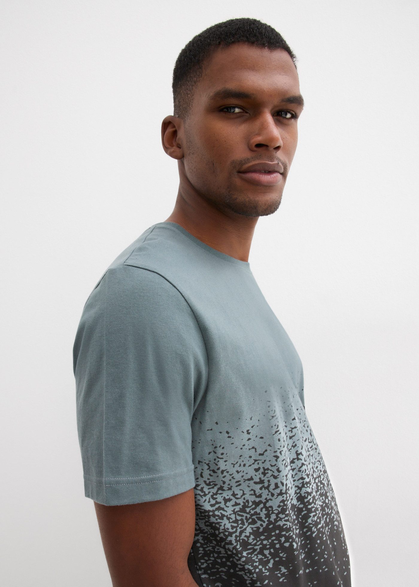 bonprix T-Shirt aus reiner Baumwolle, mit Farbverlauf-Druck, regular fit
