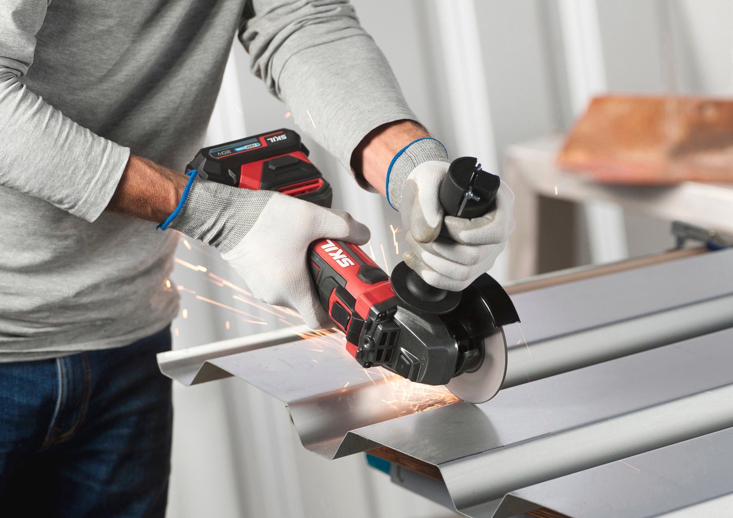 SKIL Akku-Winkelschleifer SKIL Akku-Winkelschleifer 3920 CA (ohne Akku, Schutzhaube, 8500 min-1