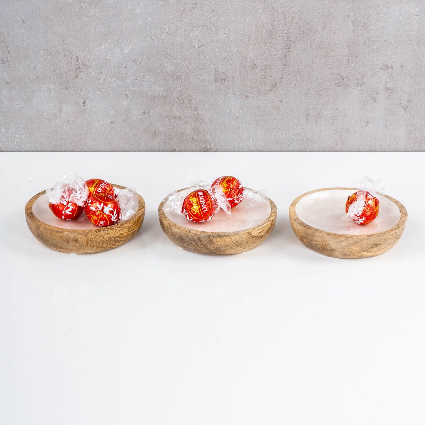 Levandeo® Dekoschale, 3er Set Teller 10cm Mango Holz Creme Perlmutt Emaille Snacks Dip