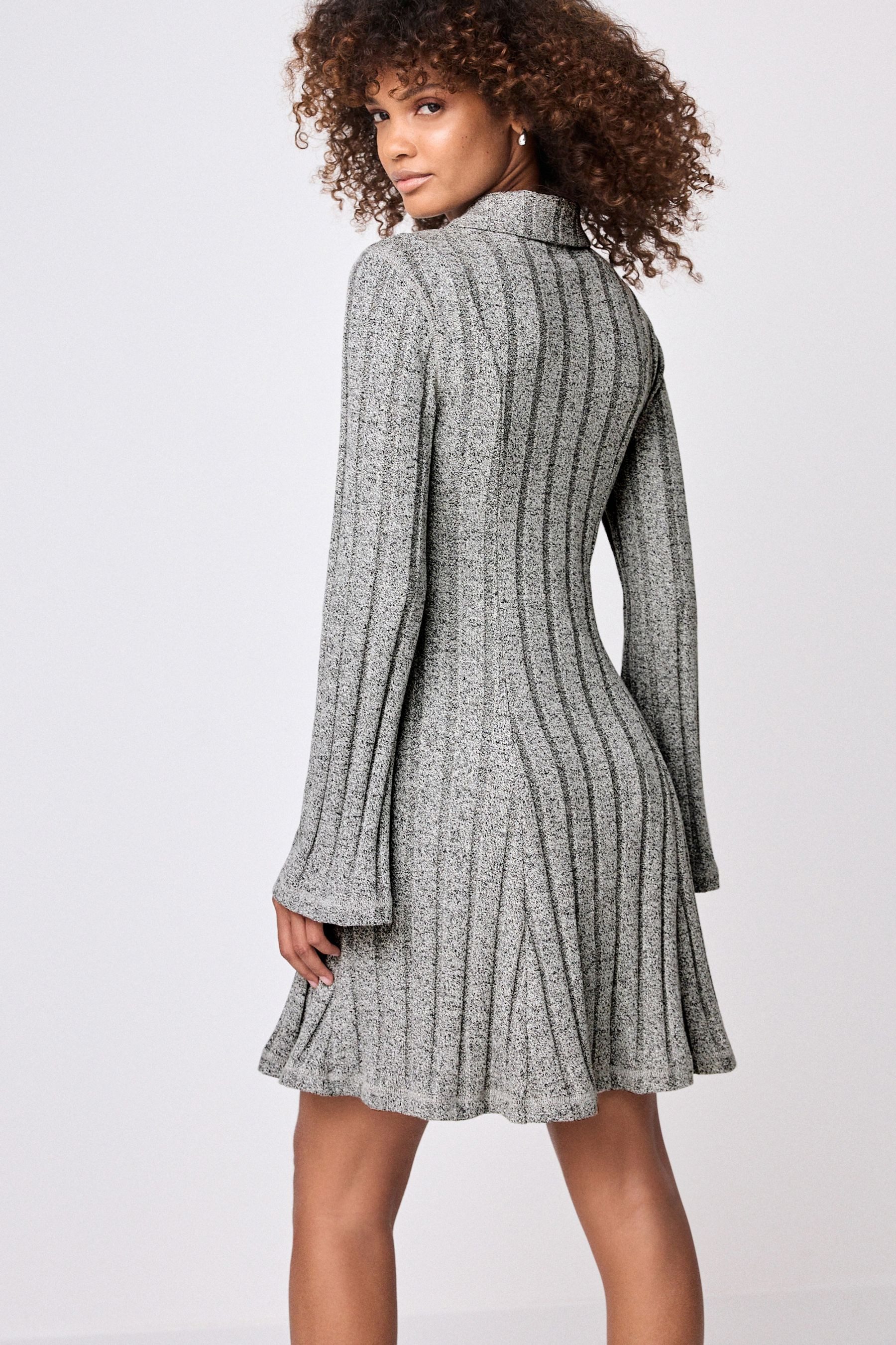 Next Minikleid Geripptes langärmeliges Minikleid mit günstig online kaufen
