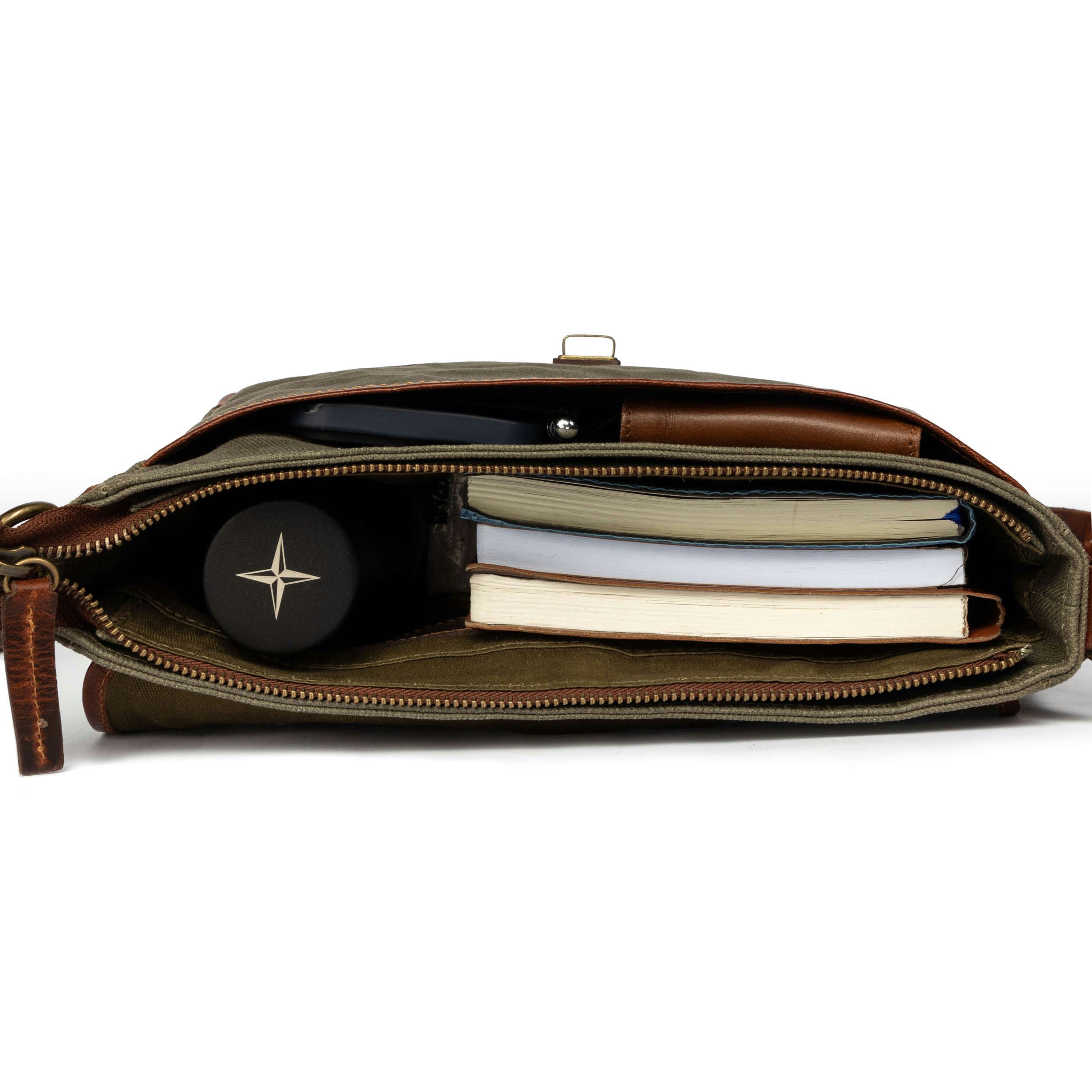 DRAKENSBERG Umhängetasche Messenger Bag »Nate« Wald-Grün, Herren Cross-Body Messenger Tasche aus gewachstem Canvas mit Leder