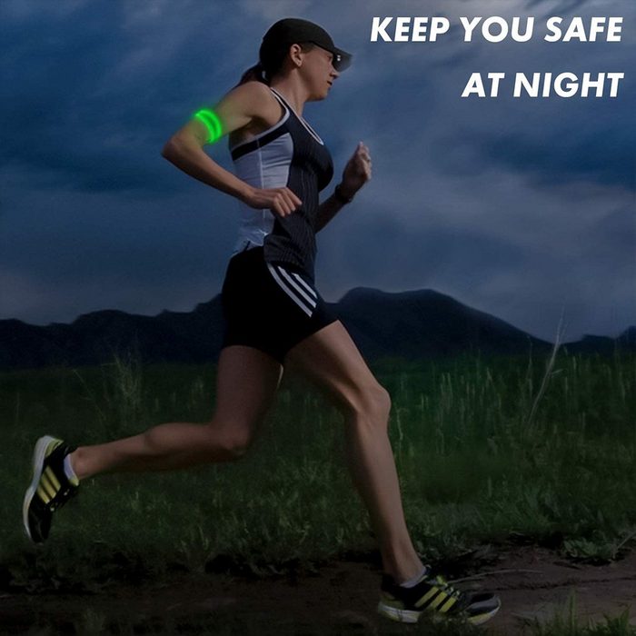 Mmgoqqt Fahrradreflektor LED-Armbänder reflektierende LED-Lichtarmbänder Lichtstreifen für Kinder in der Nacht Sicherheitslicht zum Laufen Joggen Hundeausführen und anderen Outdoor-Sportarten