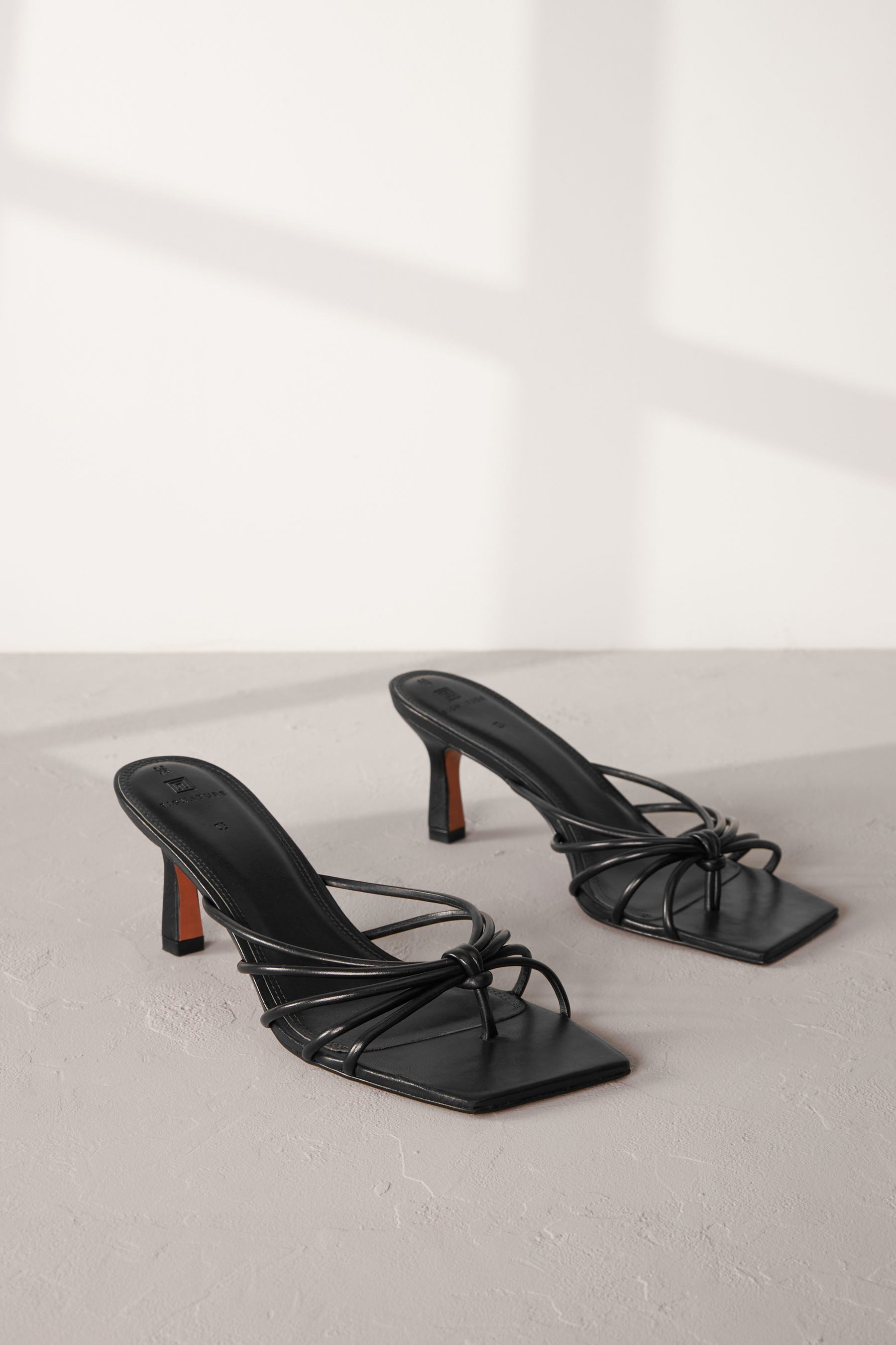 Next Signature Zehentrenner-Pantoletten aus Leder Pantolette günstig online kaufen