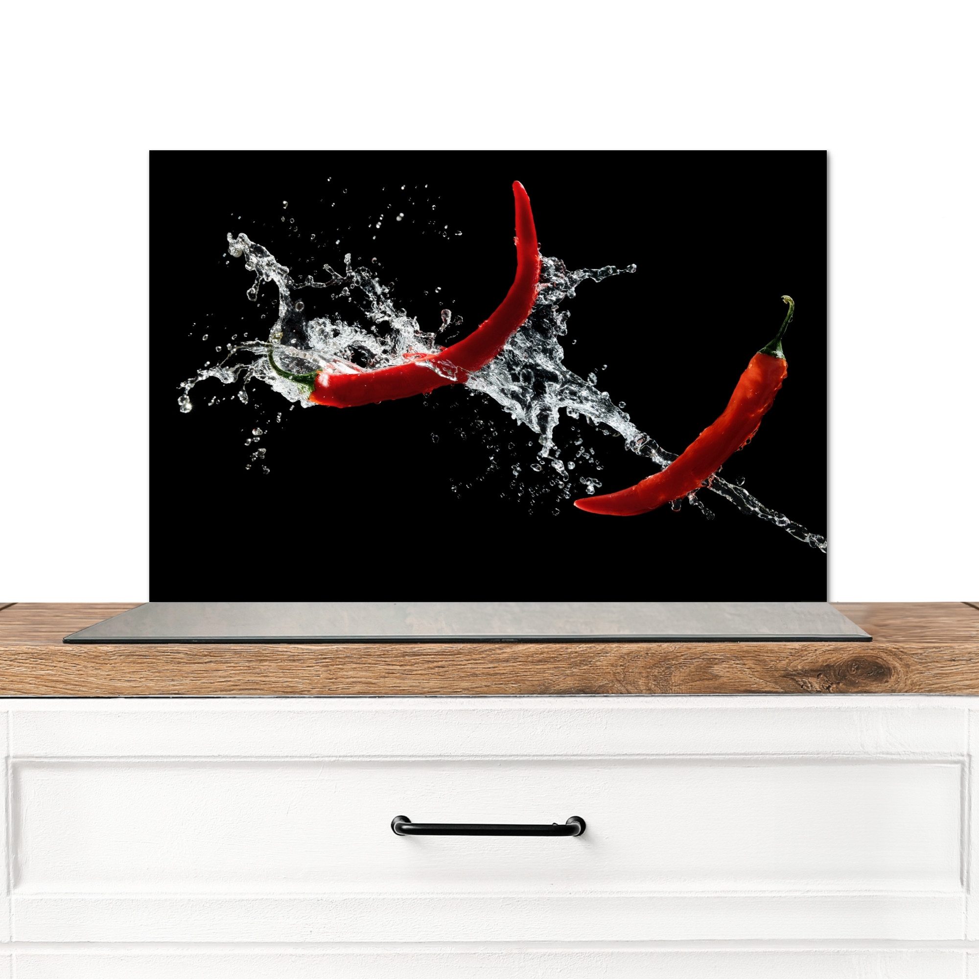 MuchoWow Küchenrückwand Chilischote - Stilleben - Wasser - Schwarz - Rot, (1-tlg), Spritzschutz Küche, Küchendeko, 60x40 cm