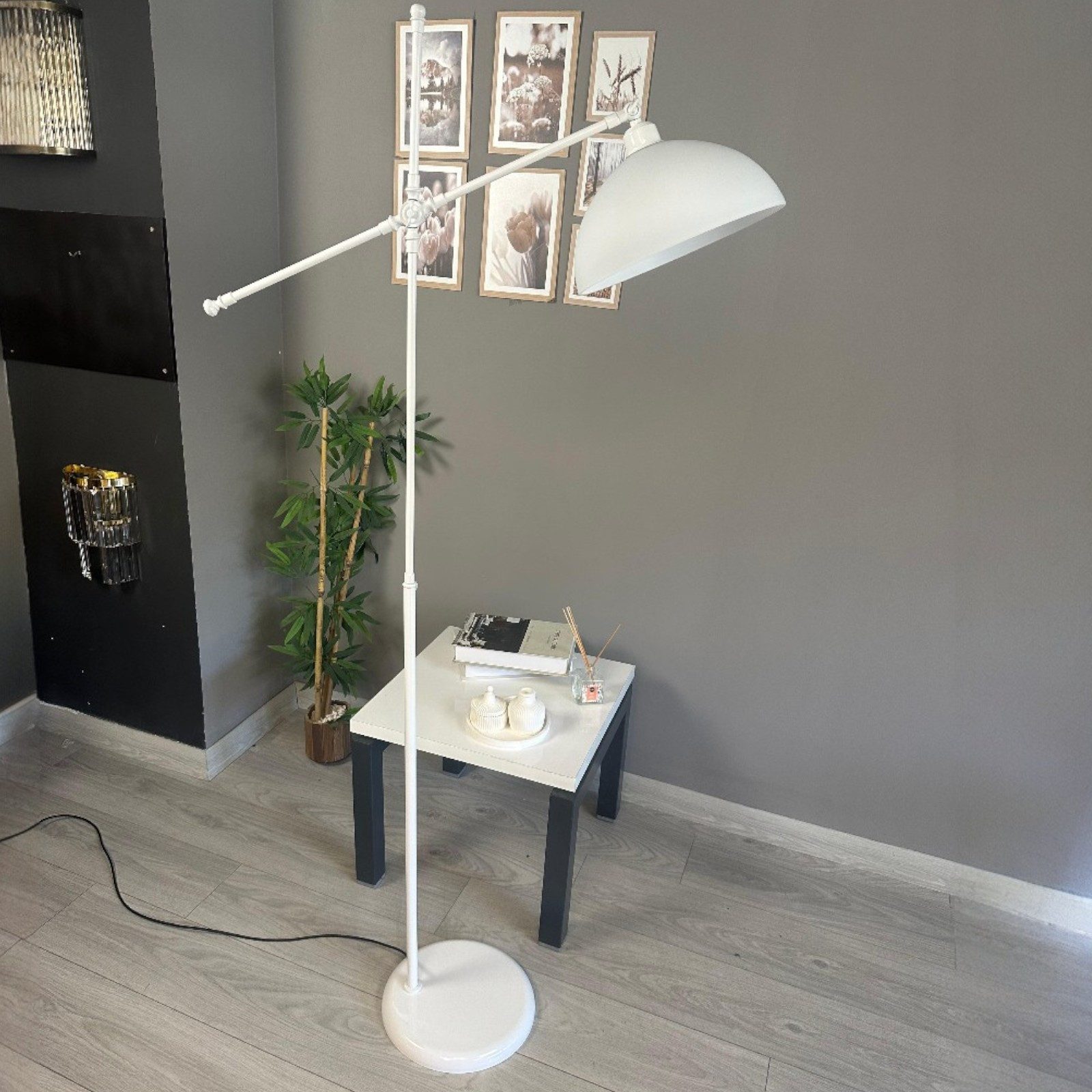 Bamyum Stehlampe Stehlampe aus Metall mit E27, verstellbarer Lampenschirm, ohne Leuchtmittel, E27, verstellbarer Lampenschirm, Stehluchte mit Ablage