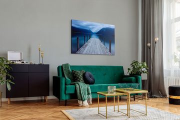 Sinus Art Leinwandbild 120x80cm Wandbild auf Leinwand Holzsteg Steg Alpensee See Berge Blau, (1 St)