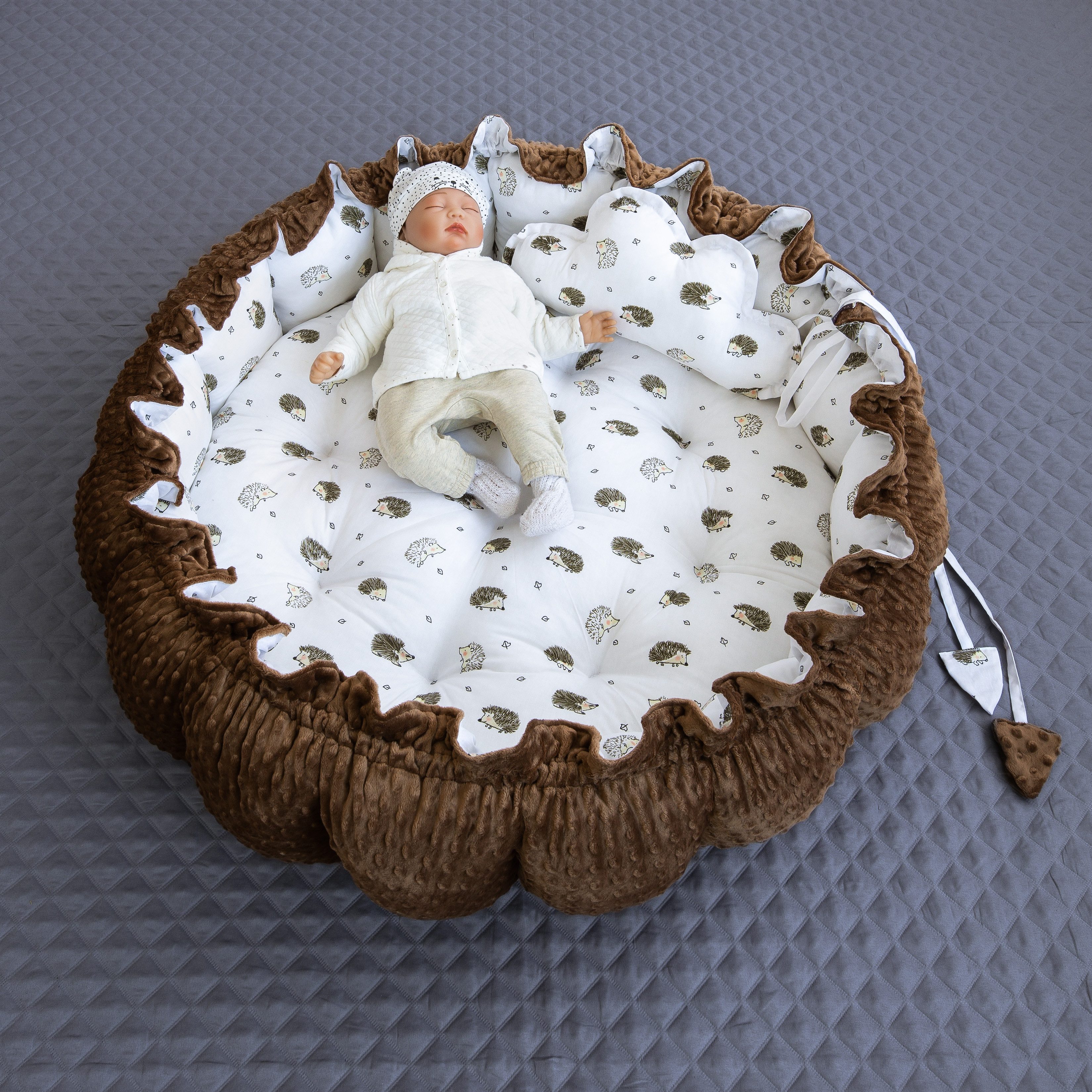 Loolay Bettnestchen IGEL Braun/ MINKY ENGELSNEST Nestchen Babynest Unterlag günstig online kaufen