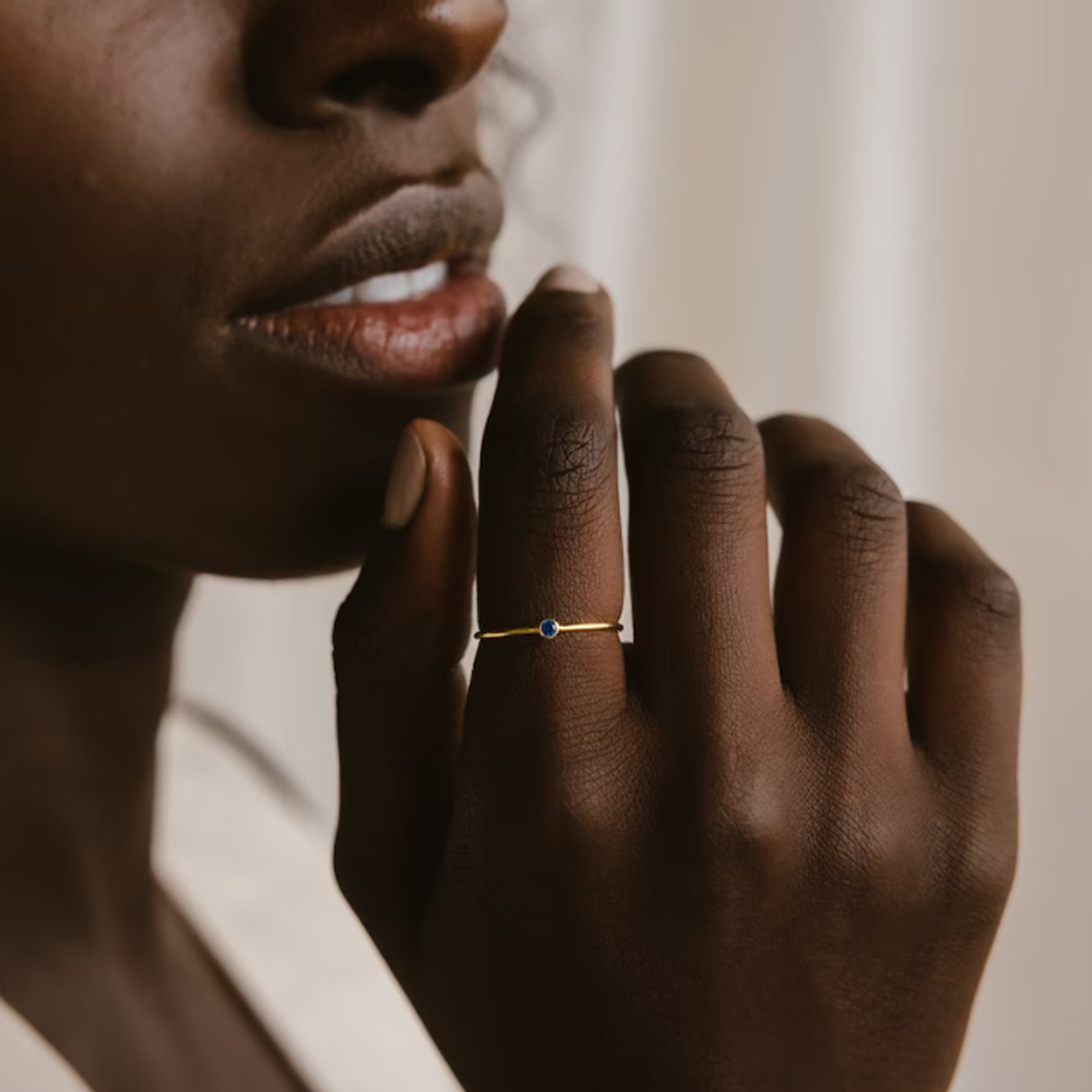 GOLDEN Fingerring Stein | Stapelring mit Geburtsstein Silber zierlicher Minimalistischer Mai Ring