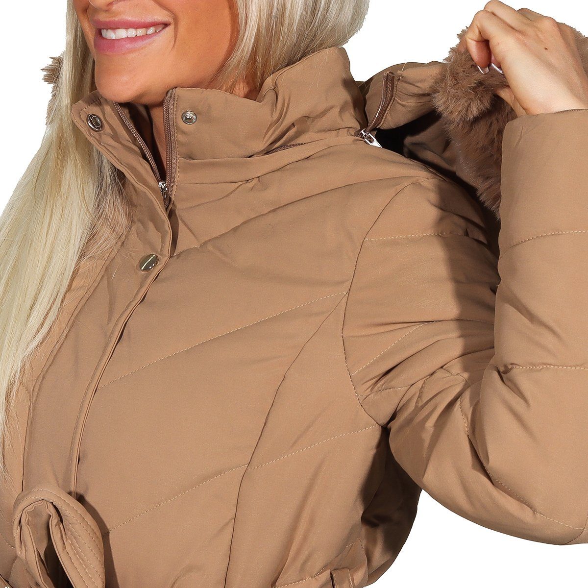 Aurela Damenmode Kurzmantel Steppmantel Damen Mantel diagonal gesteppt mit Bindegürtel mit abnehmbarer Kapuze, und weichem Teddyfutter – Bild 5 von 5