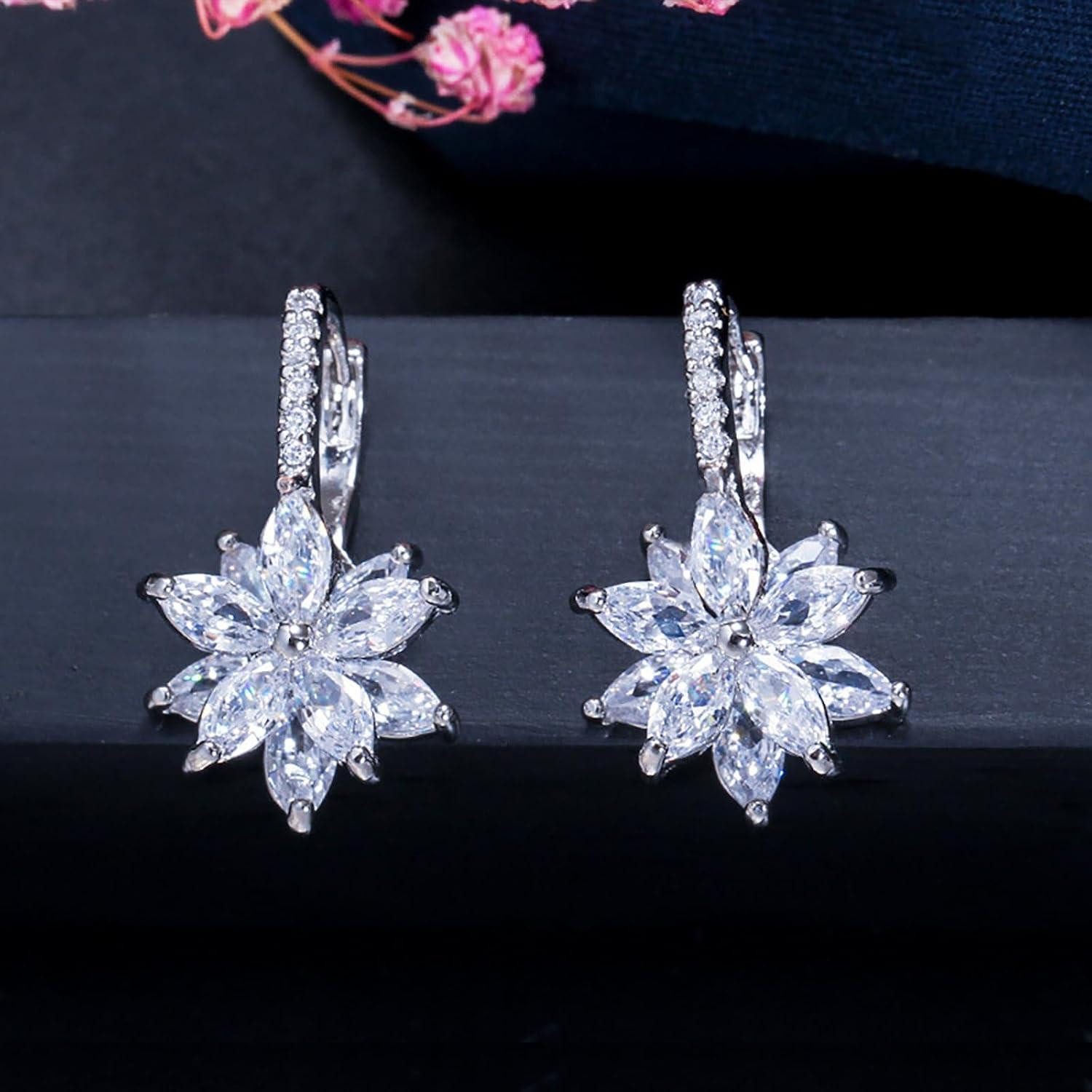 LuxusKollektion Klappcreolen Creolen Damen Huggie Hoop Klapp Blumen Zirkonia Silber Weiß