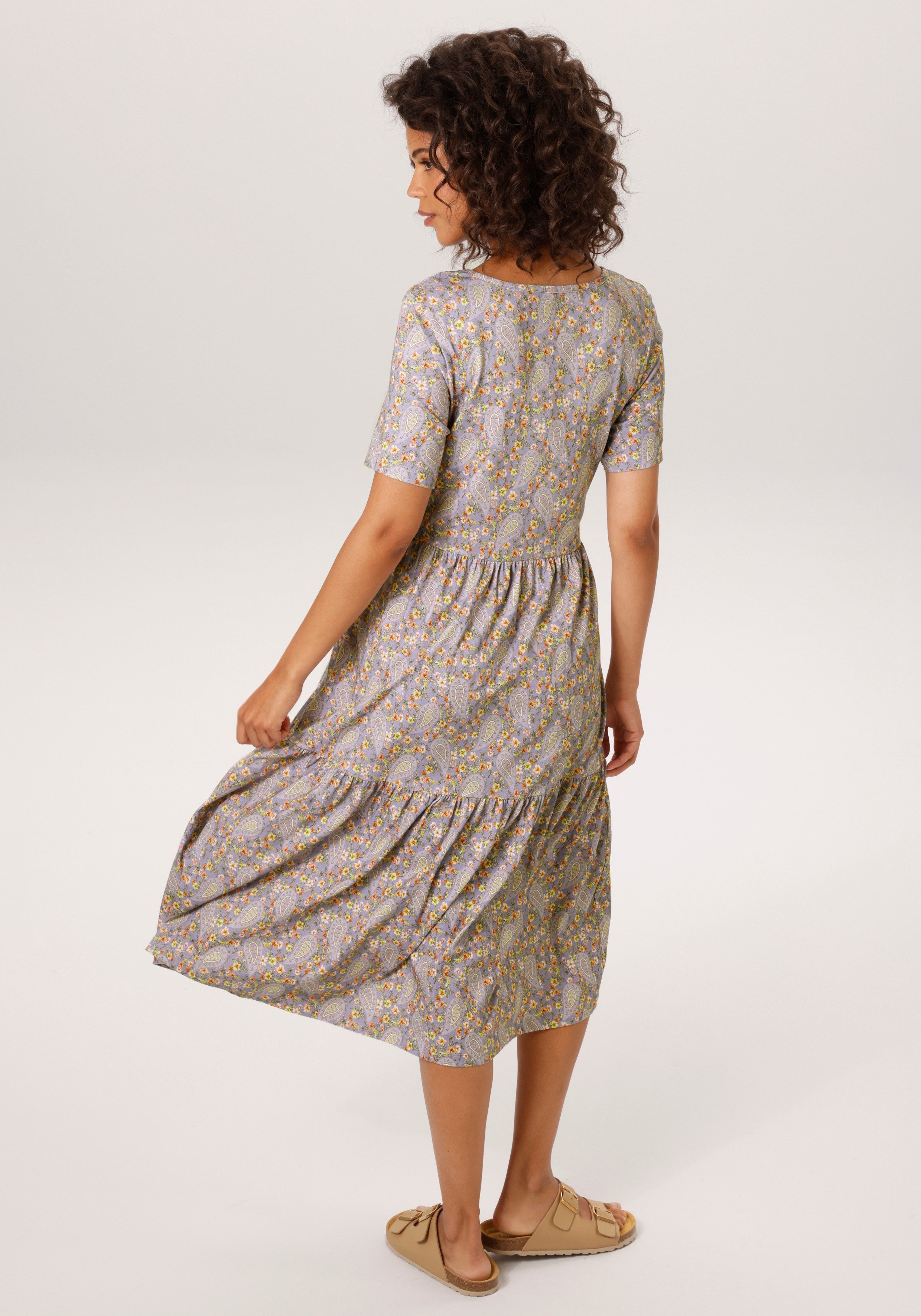 Aniston CASUAL Sommerkleid mit romantischem Blumendruck und Paisley-Muster - NEUE KOLLEKTION