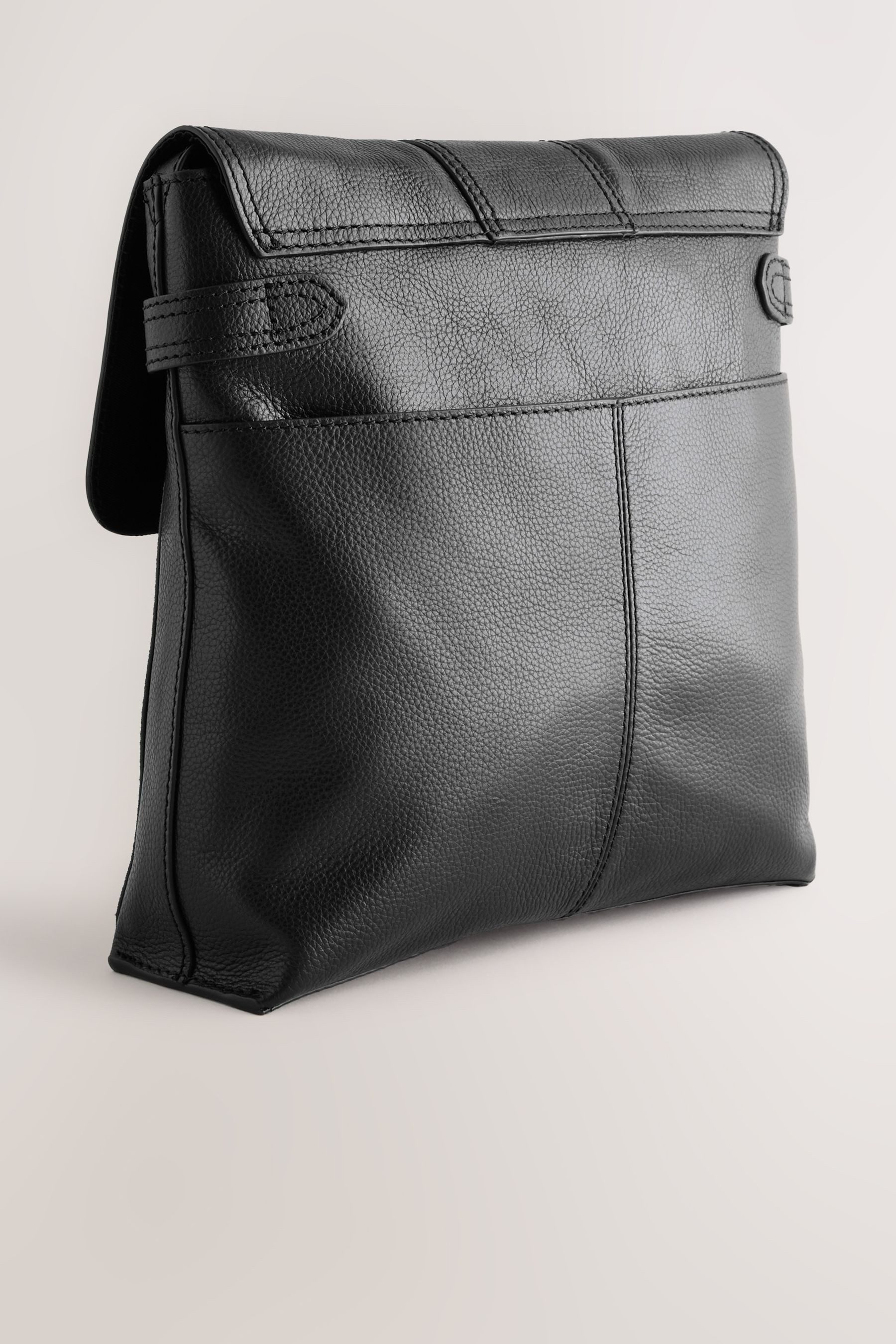 Next Messenger Bag Umhängetasche aus Leder günstig online kaufen