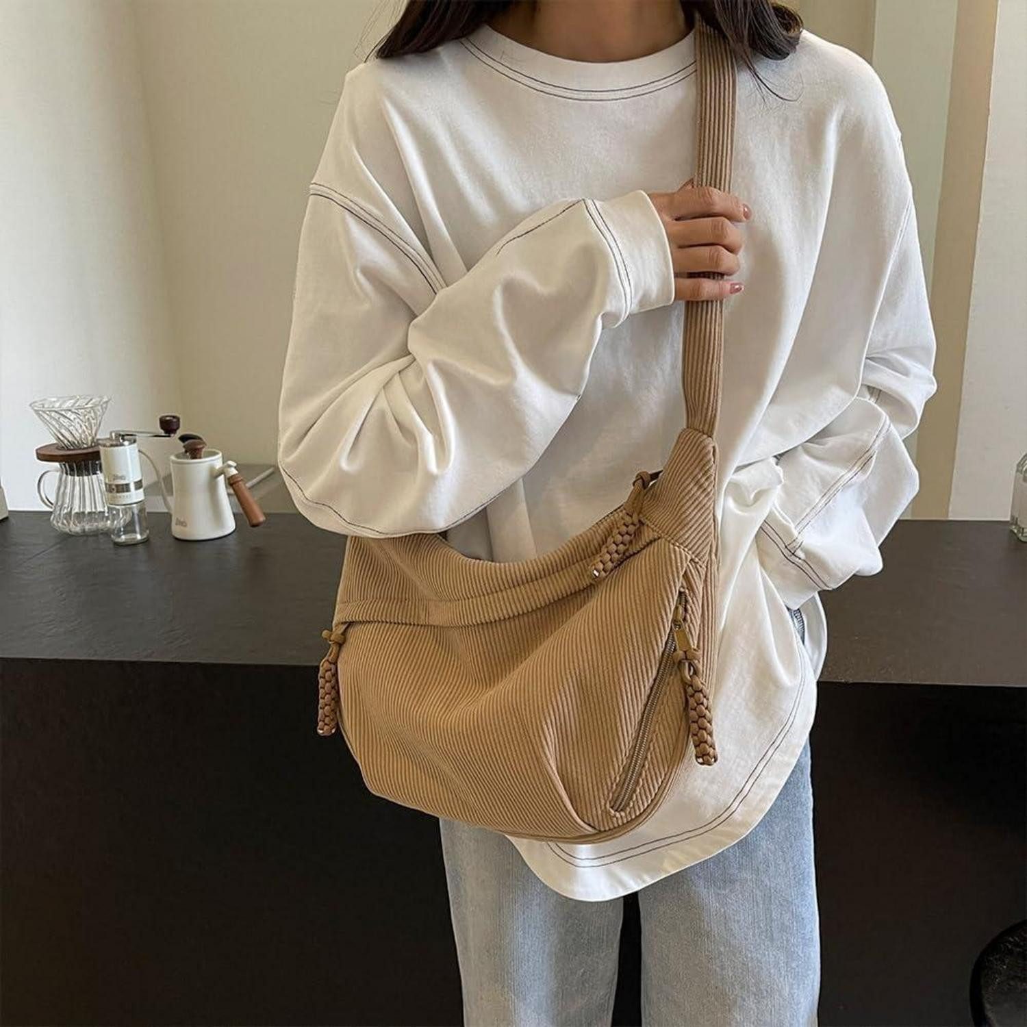 LuxusKollektion Umhängetasche Umhängetasche Cord Crossbody Half Moon Damen Khaki-cord