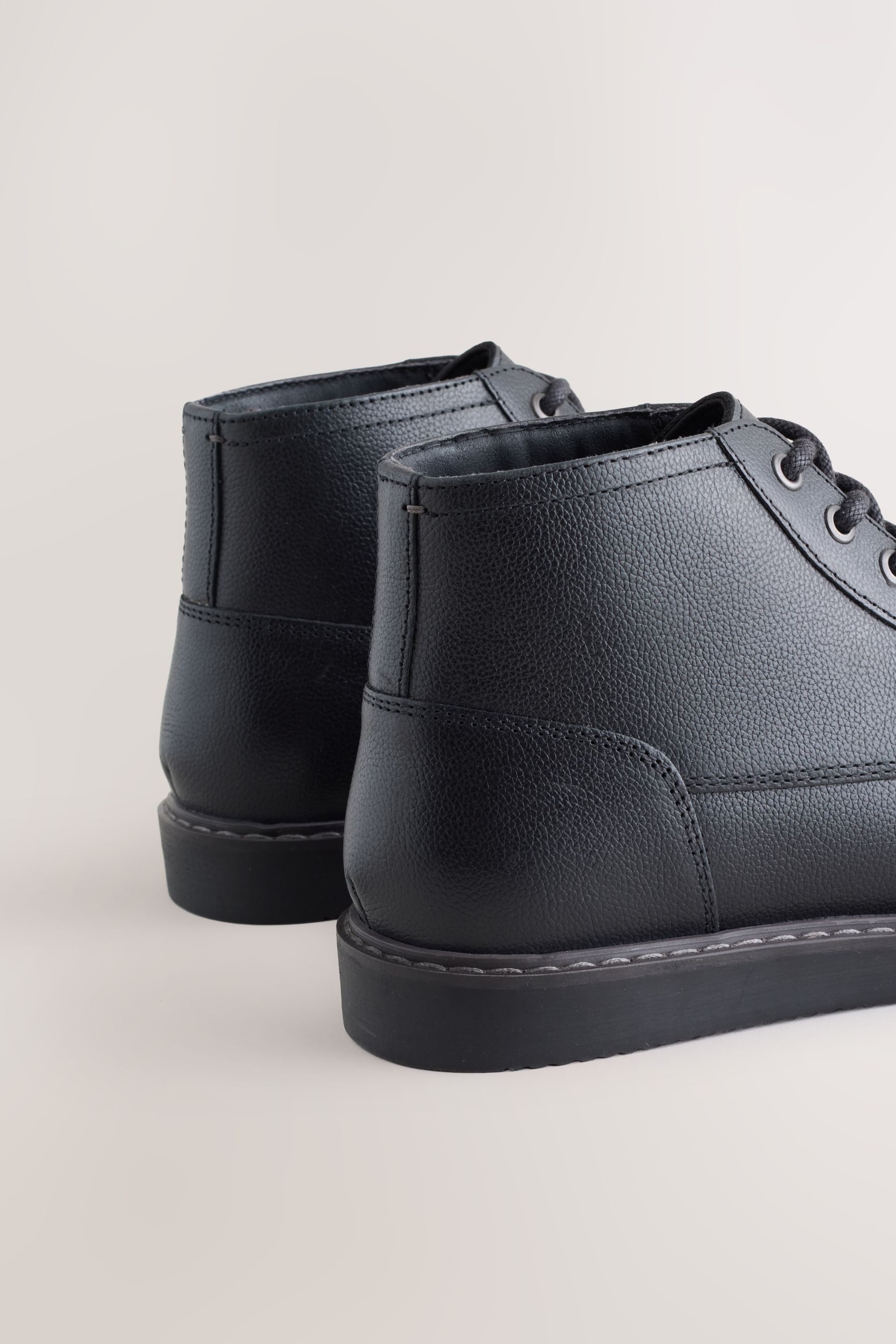 Next Mittelhohe Lederstiefel mit Keilabsatz Keilstiefel (1-tlg)