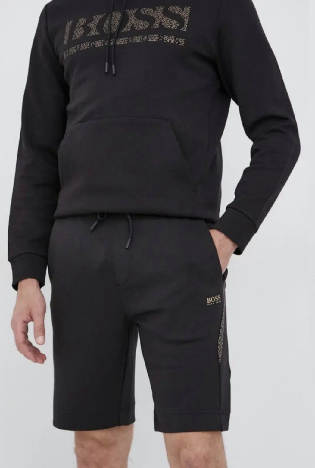 BOSS Sweatshorts Headlo Sport-Shorts Teil der exklusiven Gold Capsule-Kollektion