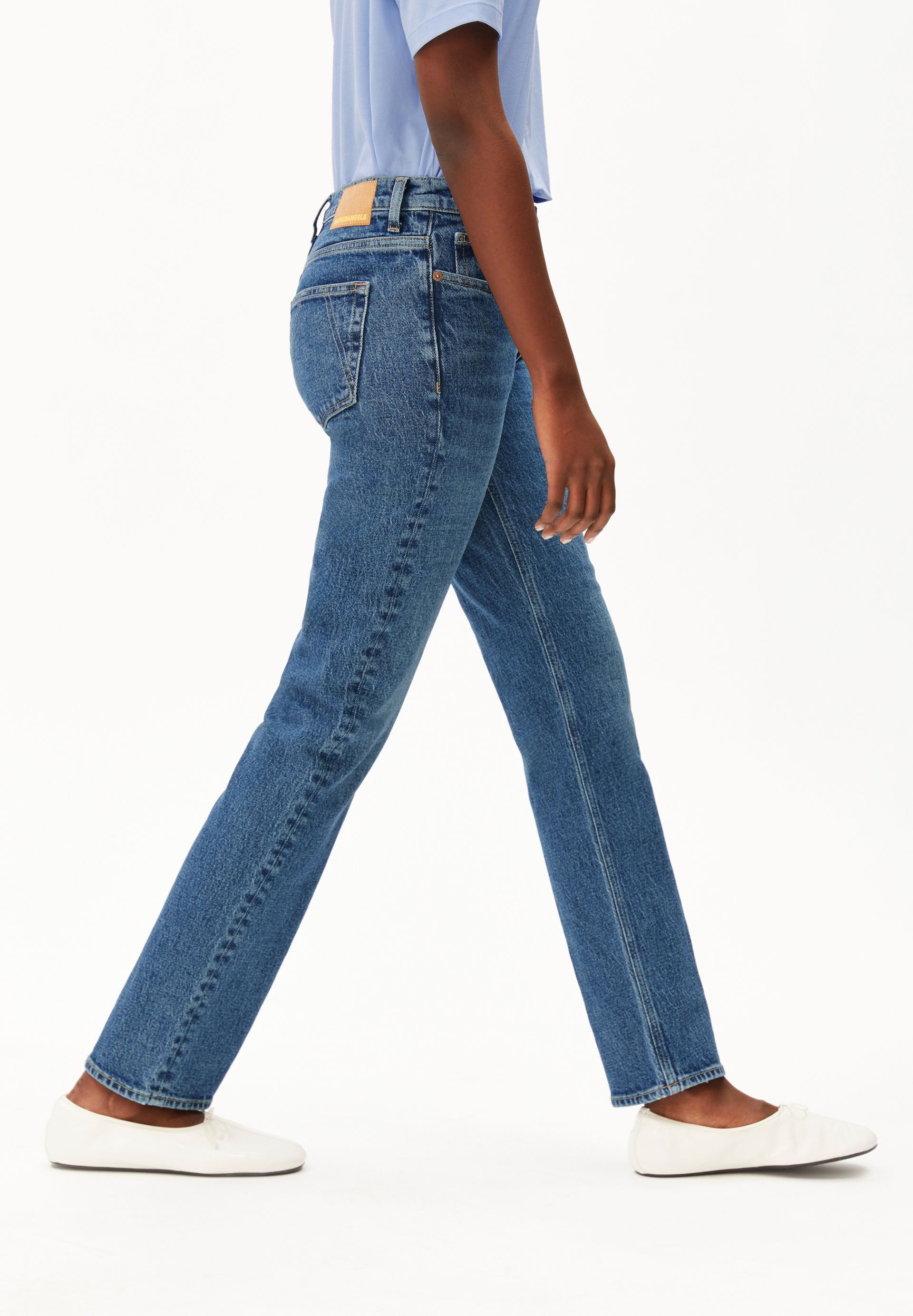 Armedangels Straight-Jeans CARENAA (Comfort-Stretch, Slim Fit) Mid waist – Bild 5 von 5