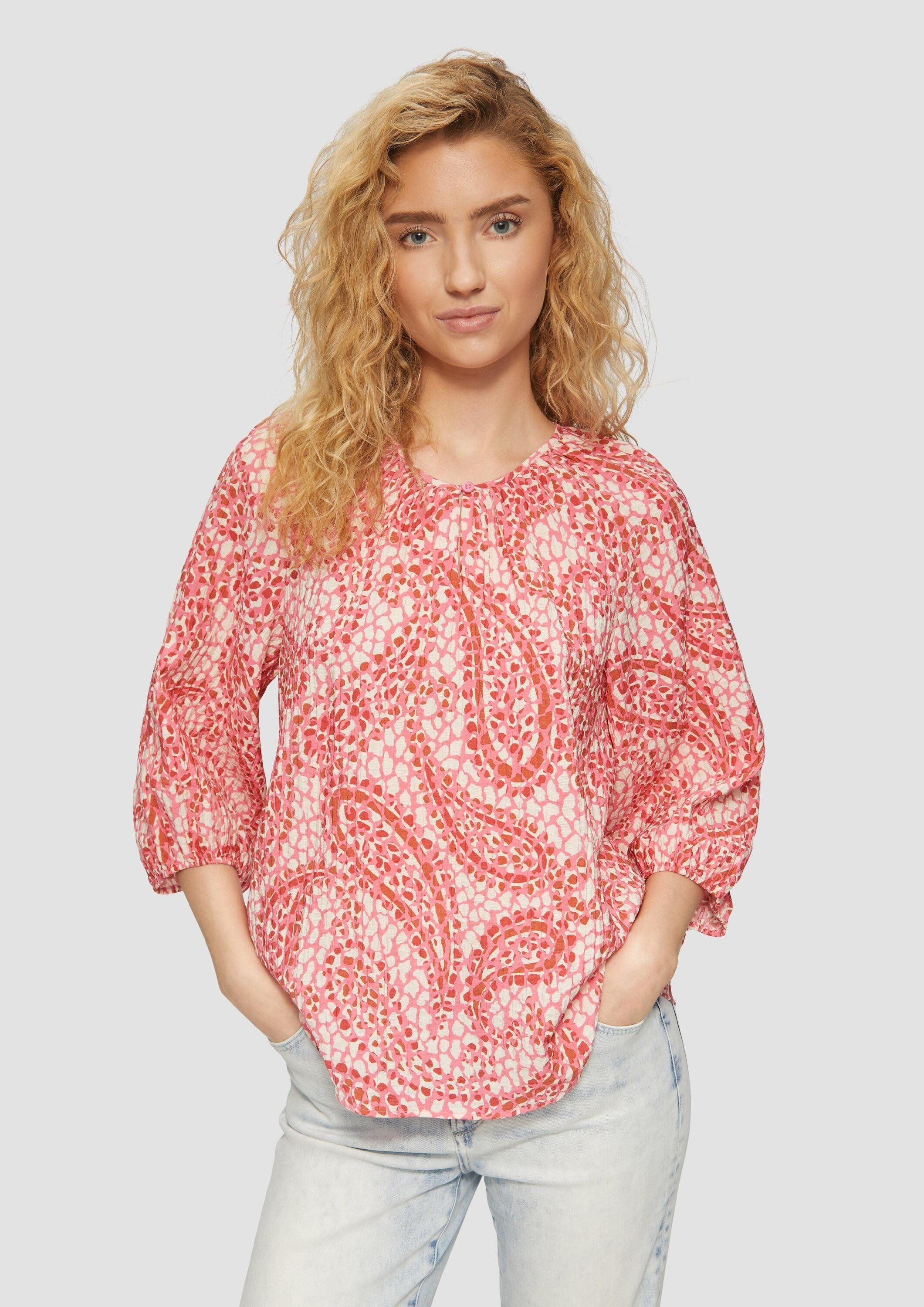 s.Oliver Kurzarmbluse Bluse Strukturierte Relaxed-Fit-Bluse mit Raffungen und Raglanärmeln