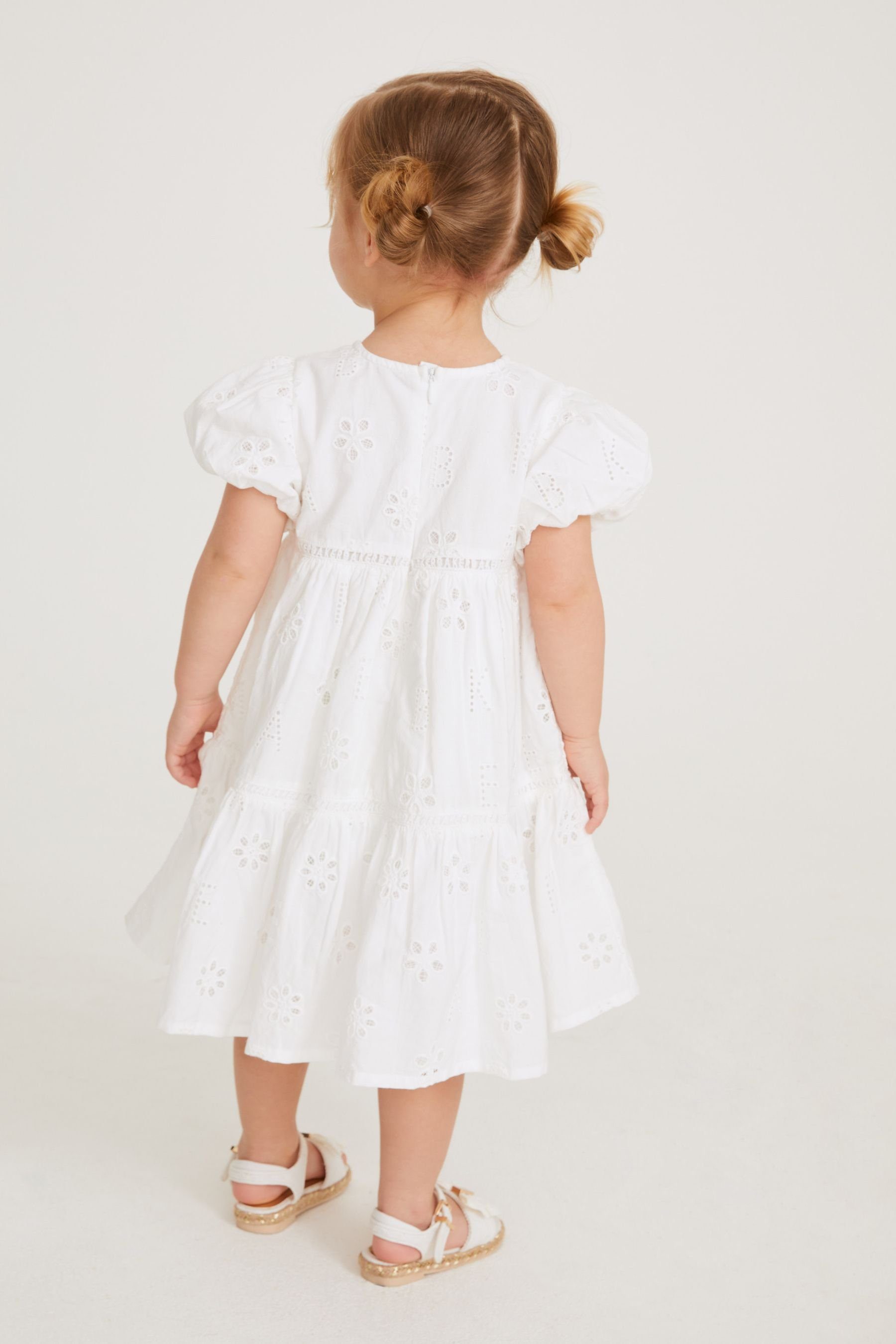 Baker mit by Baker Sommerkleid White Baker Logo-Kleid by (1-tlg) Ted Lochstickerei Baker Ted