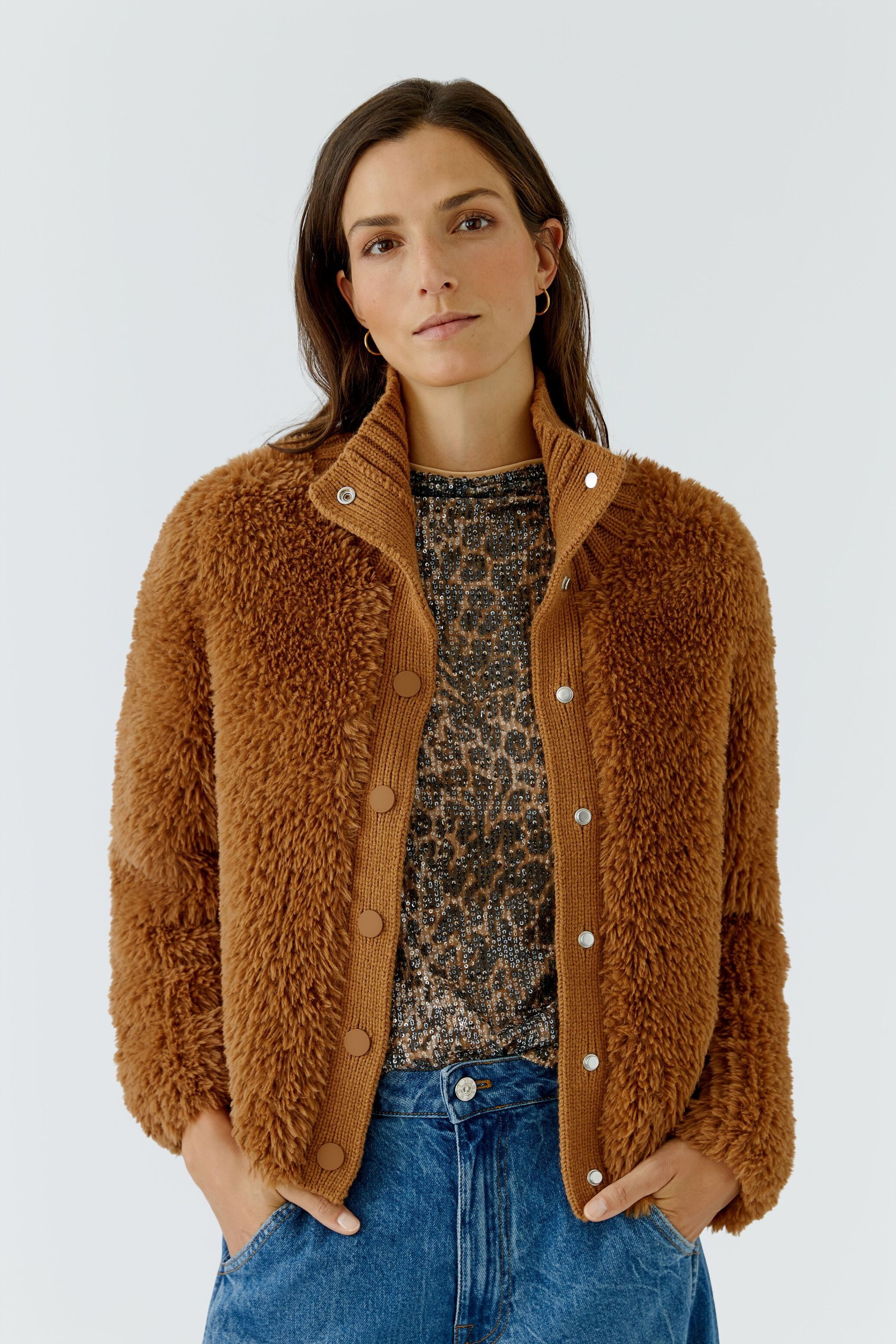 Oui Strickjacke Lässig geschnitten Rollkragen