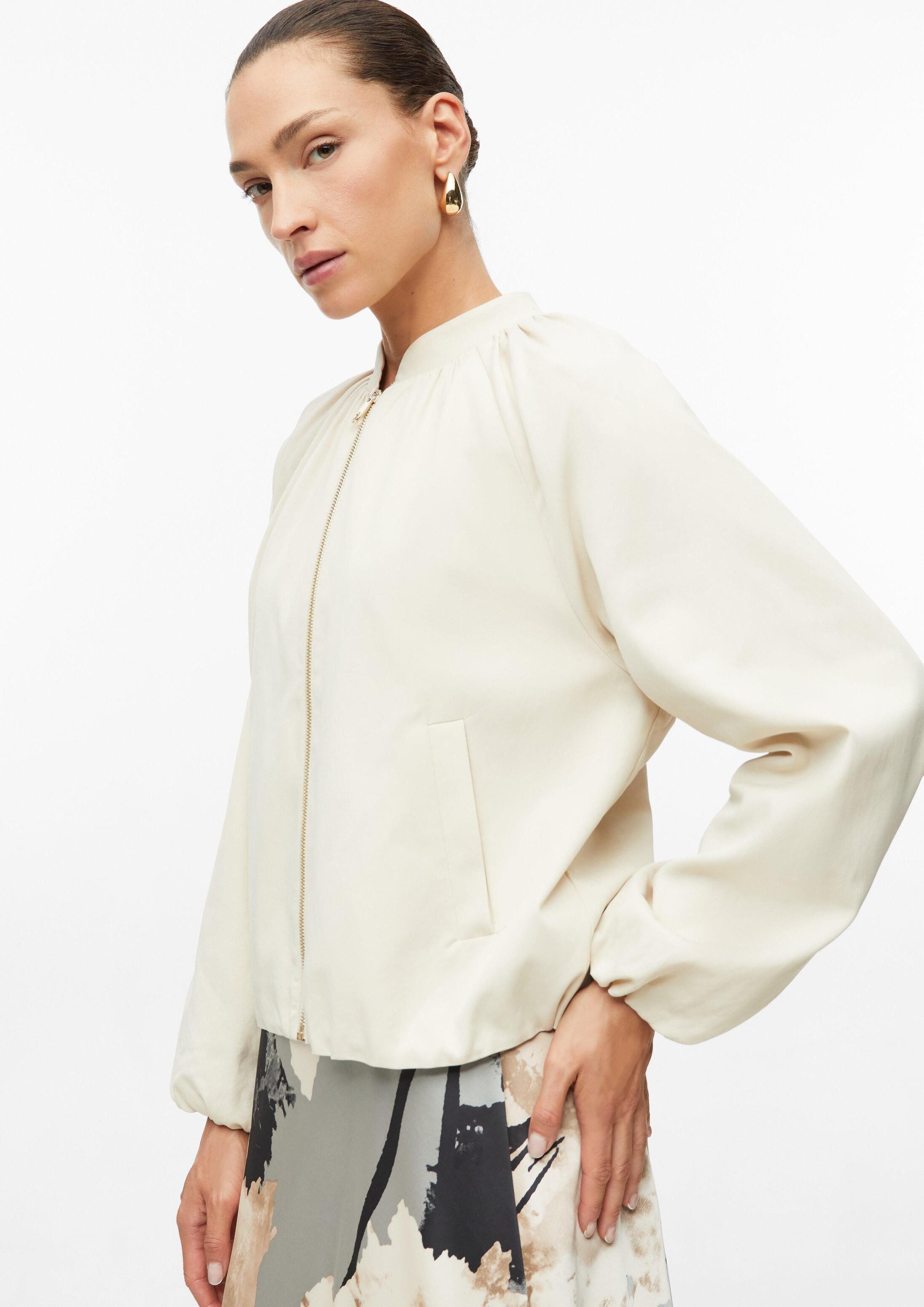 s.Oliver Funktionsjacke Indoor-Jacke Blouson im Relaxed Fit mit Raffung