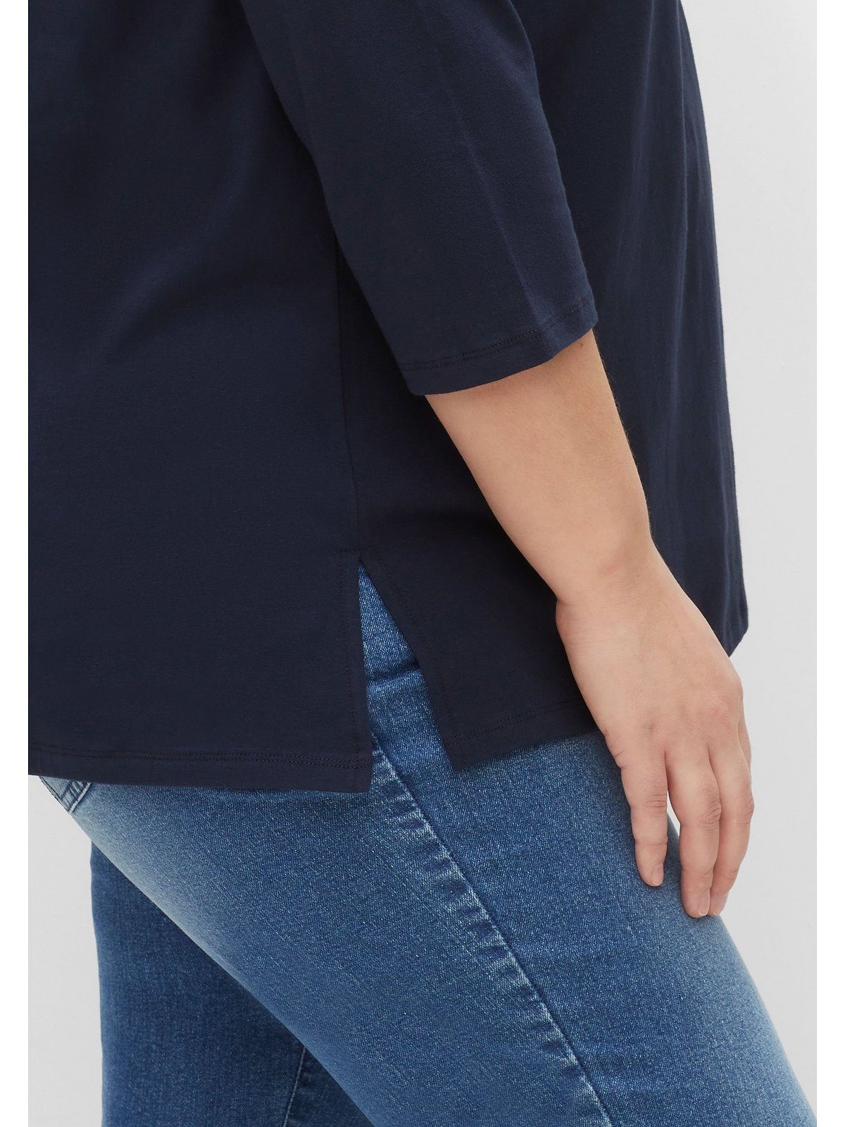 Sheego 3/4-Arm-Shirt Große mit Kellerfalte und V-Ausschnitt Größen nachtblau
