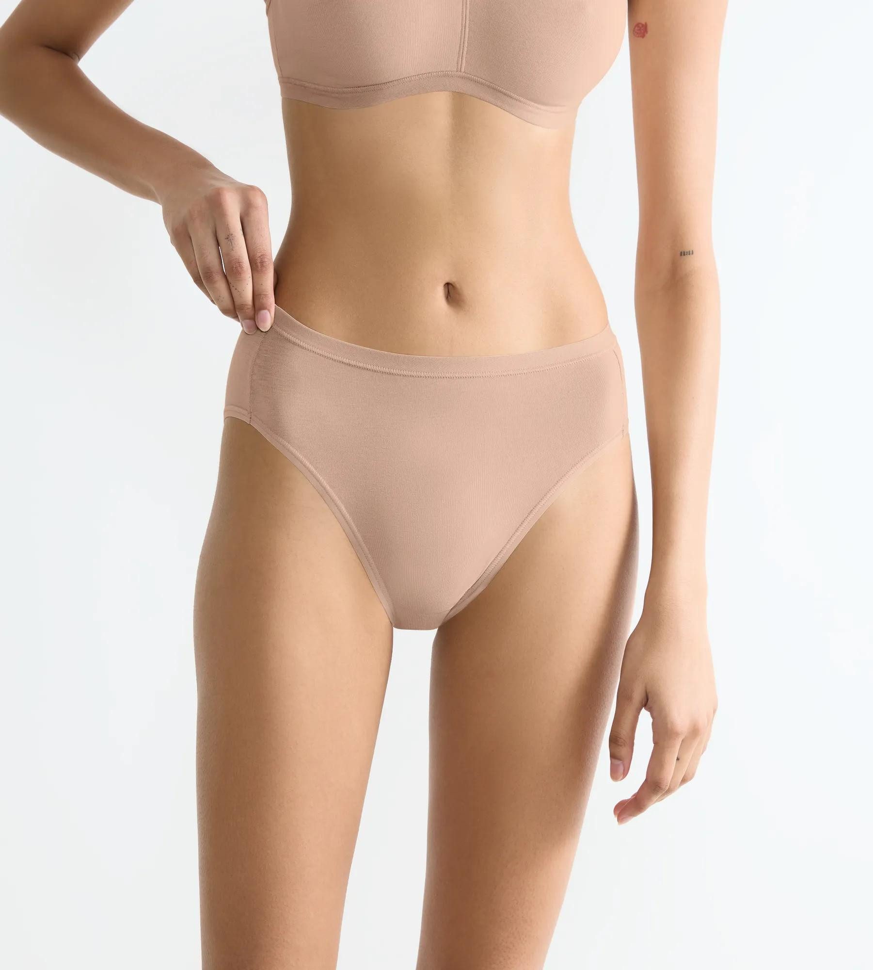 sloggi Tai-Slip GO Daily Cotton (3er Pack) Glanz-Effekt Details, hoher Beinausschnitt, weich, elastisch